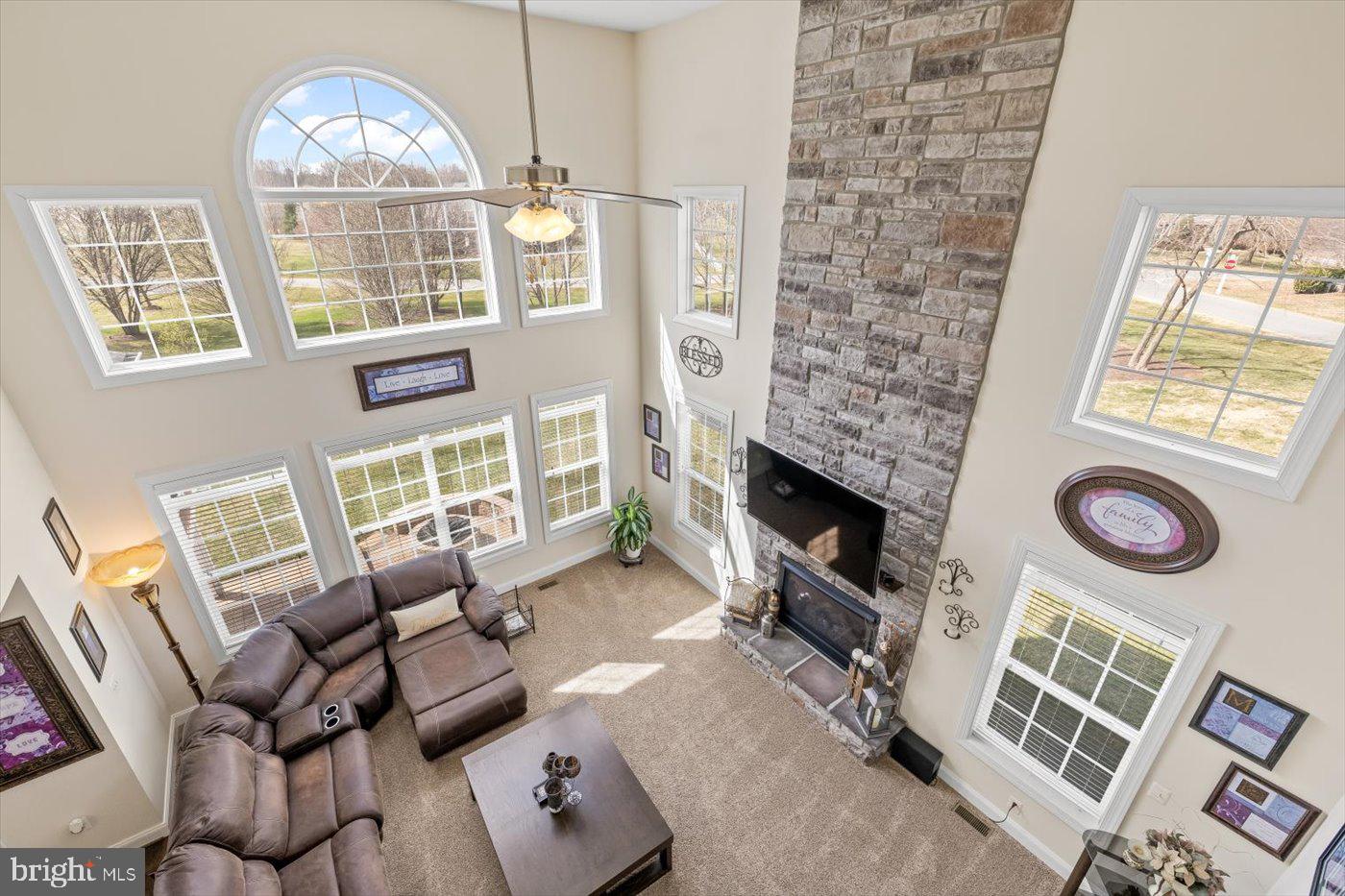 6706 Pond View Ln