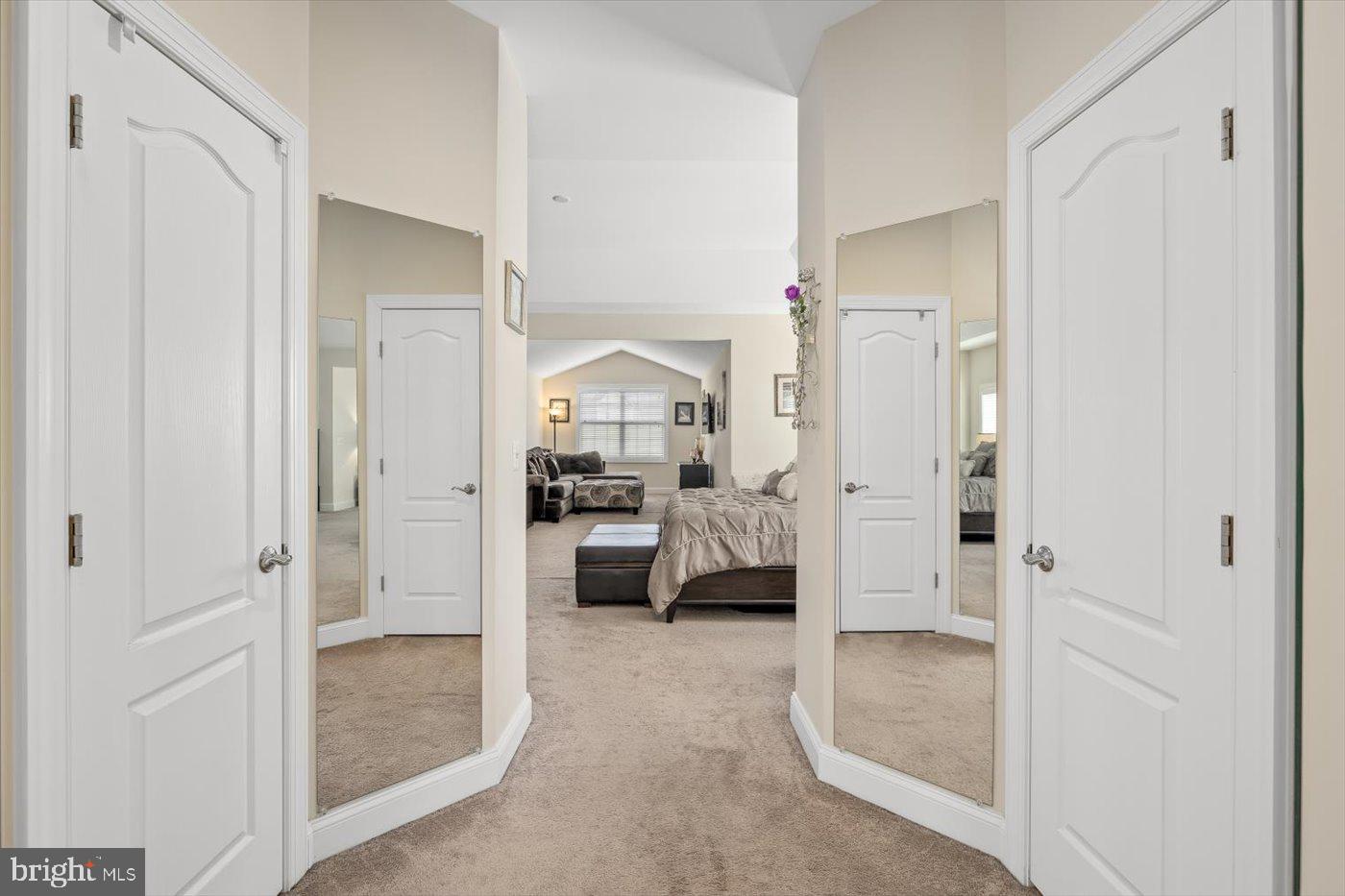 6706 Pond View Ln