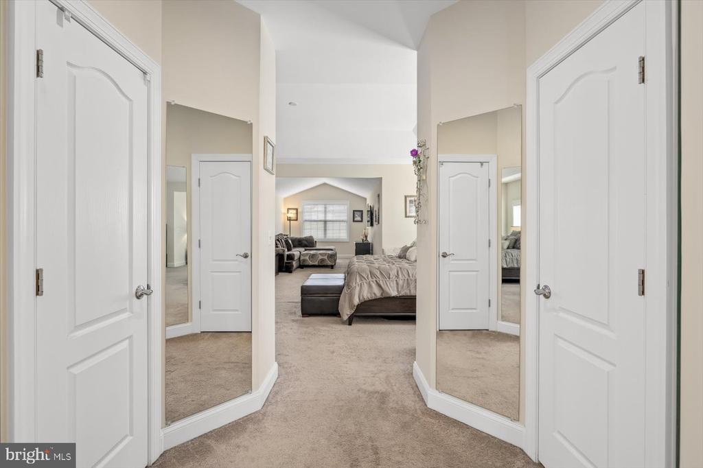 6706 Pond View Ln