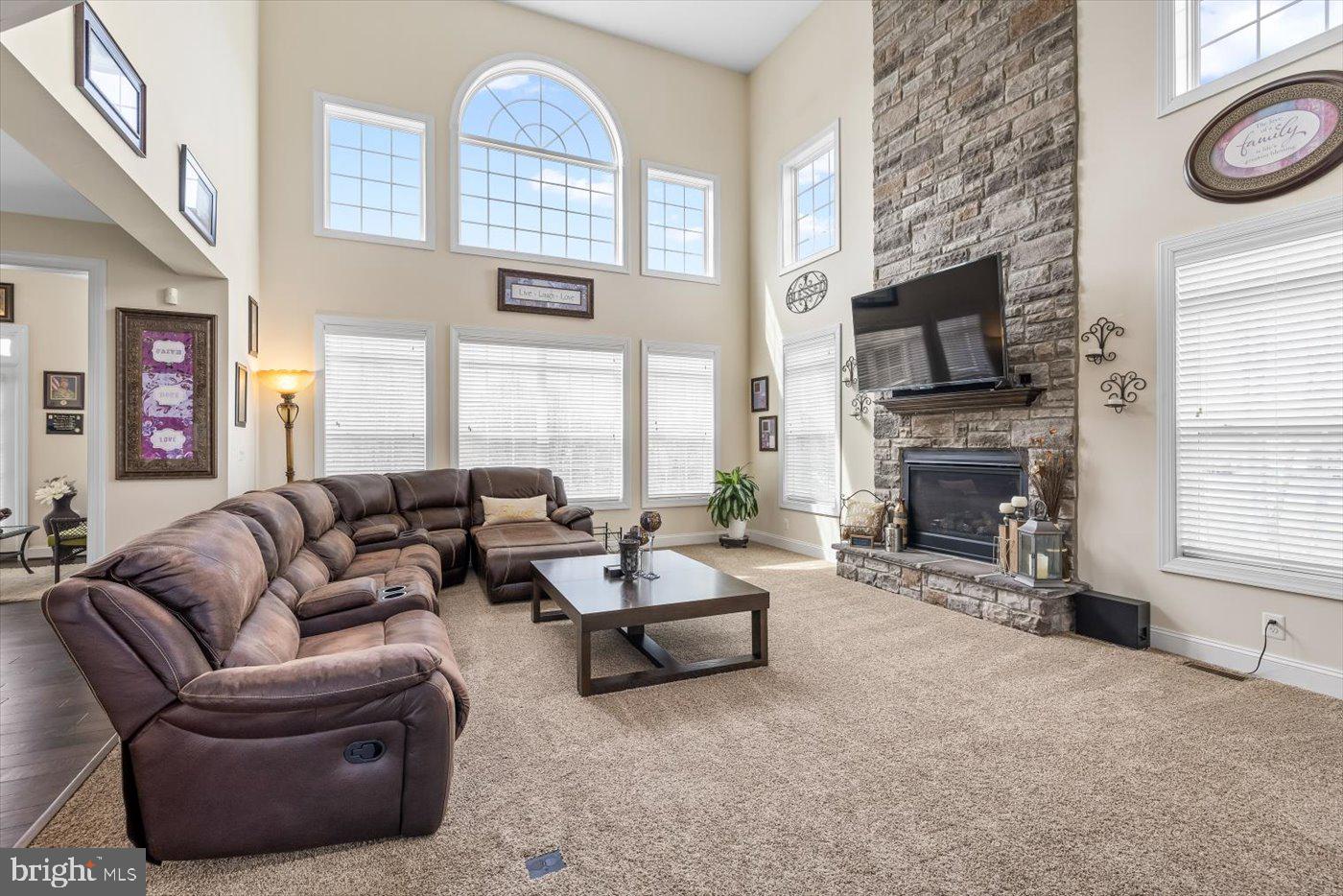 6706 Pond View Ln