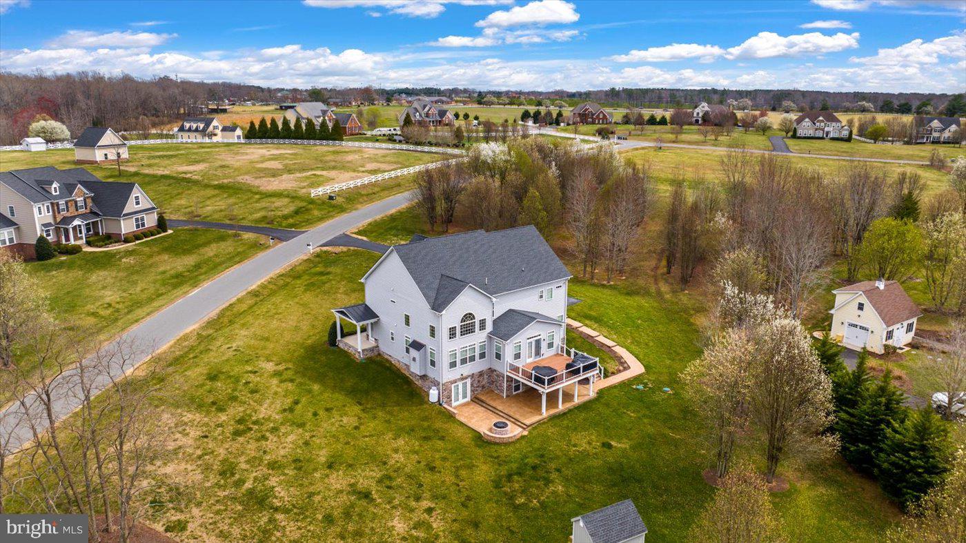 6706 Pond View Ln