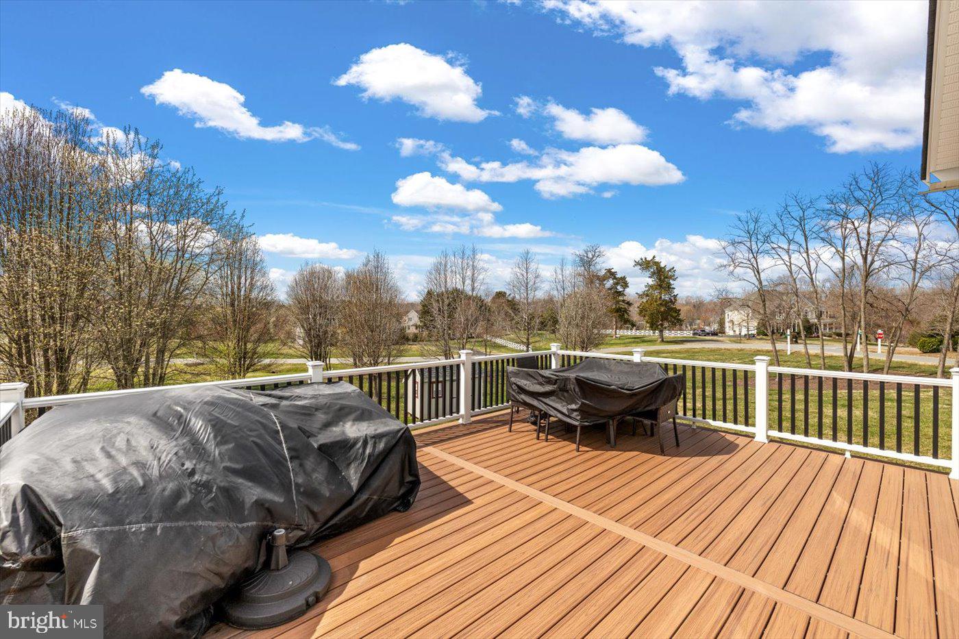 6706 Pond View Ln
