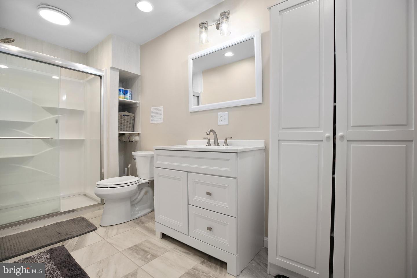 7403 Jake Ct
