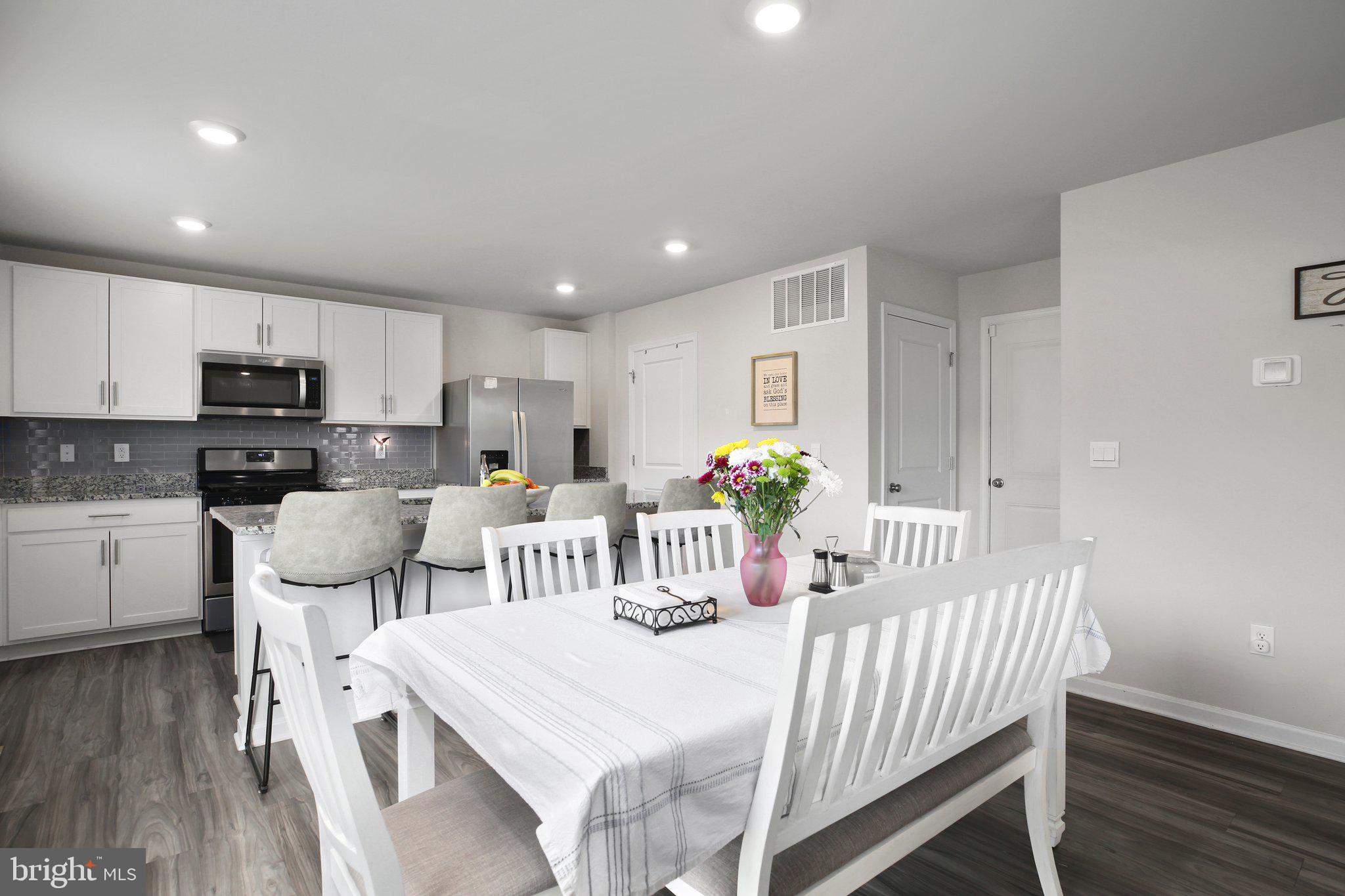 7403 Jake Ct