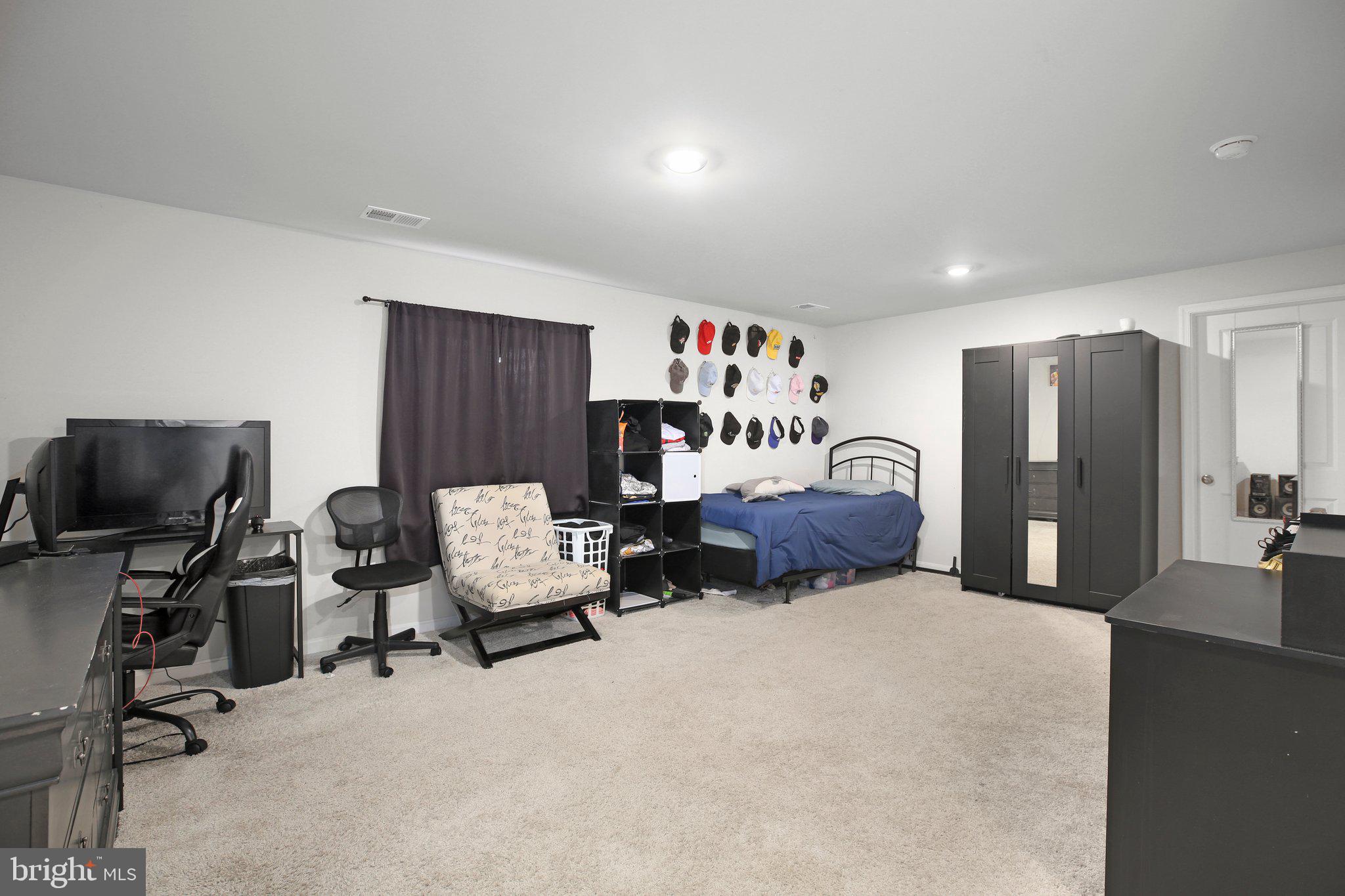7403 Jake Ct