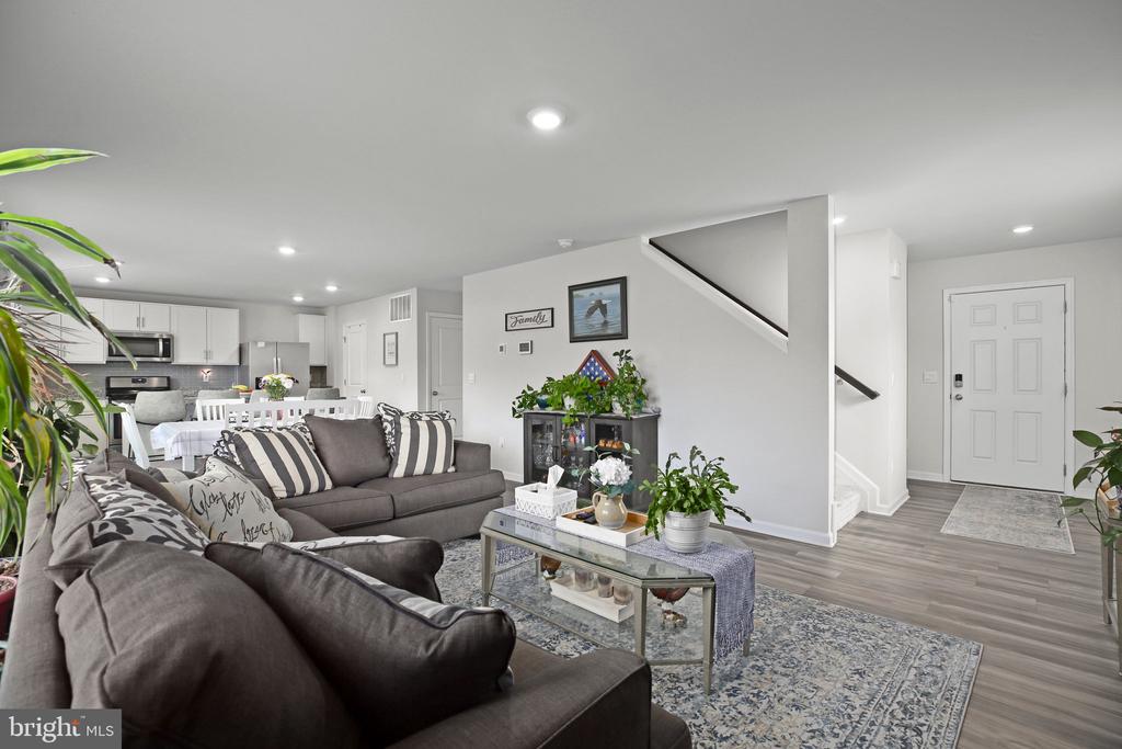 7403 Jake Ct