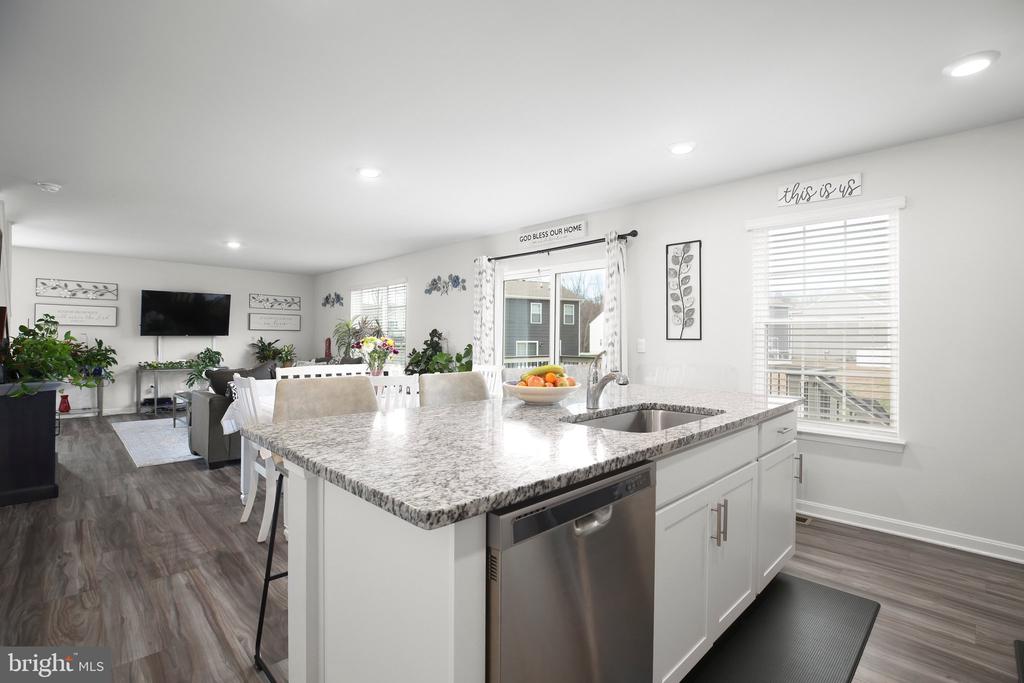 7403 Jake Ct