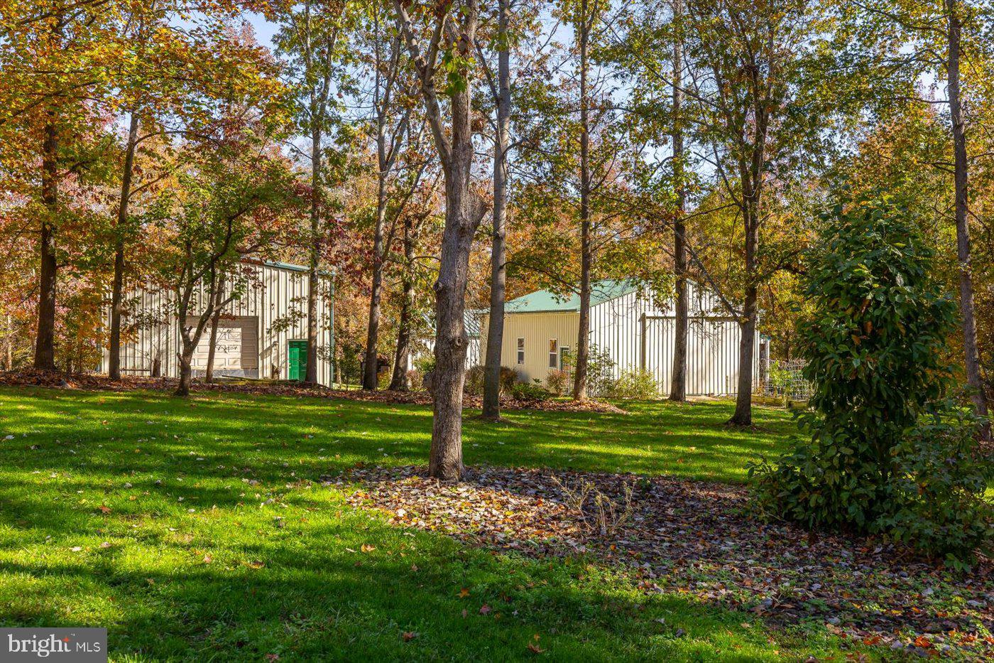 13301 Golden Oaks Dr