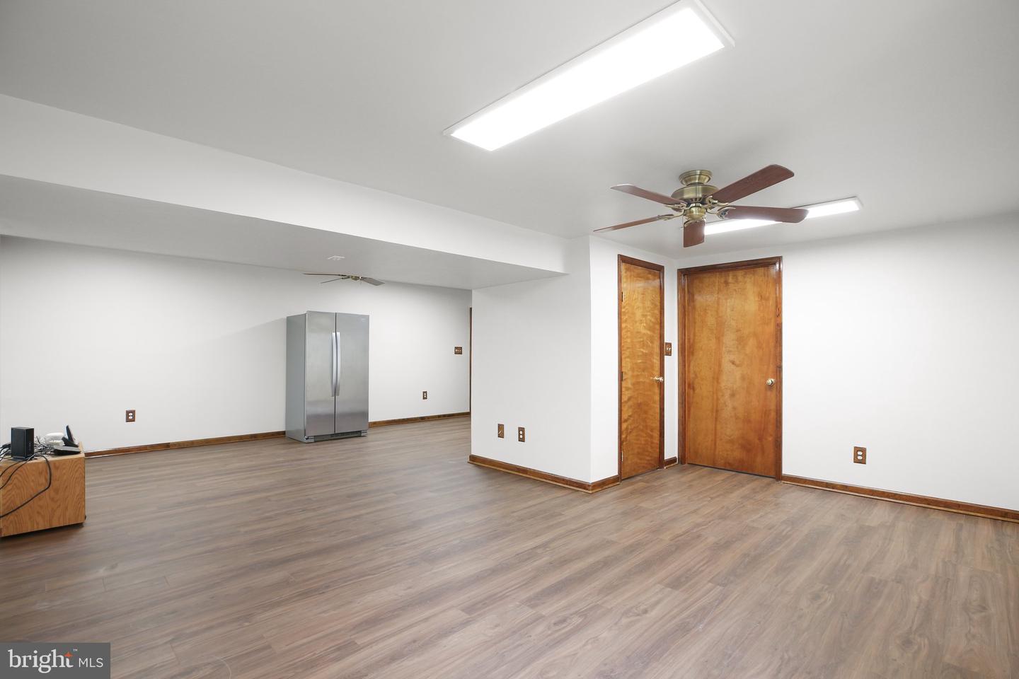 13301 Golden Oaks Dr