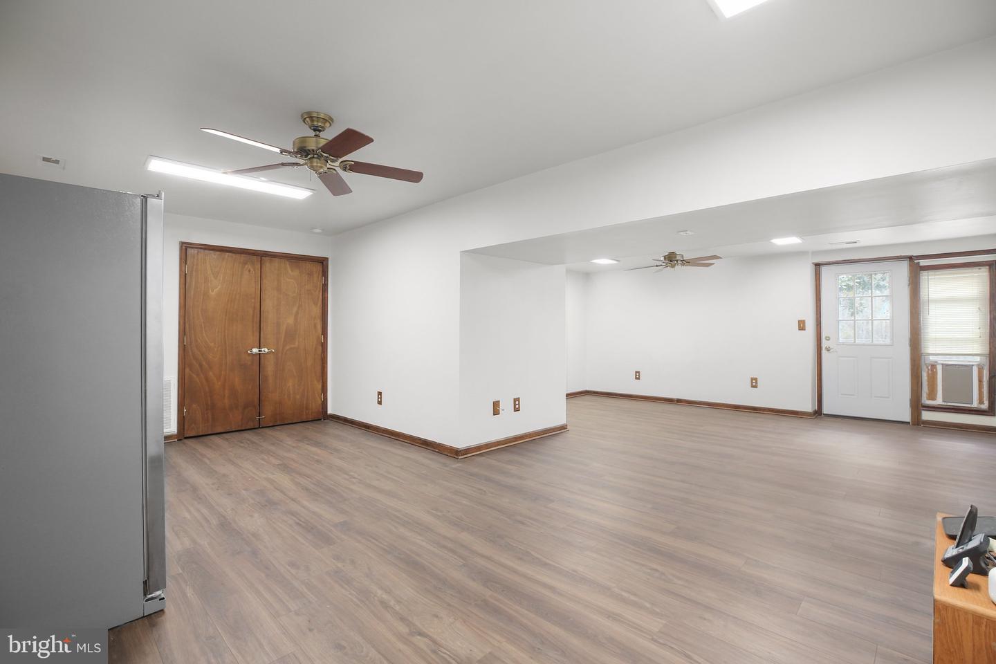 13301 Golden Oaks Dr