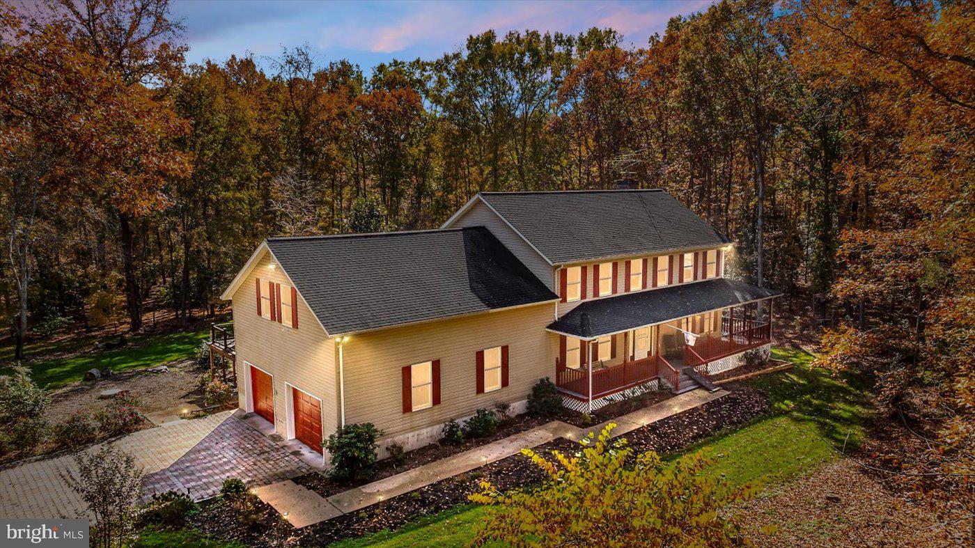 13301 Golden Oaks Dr