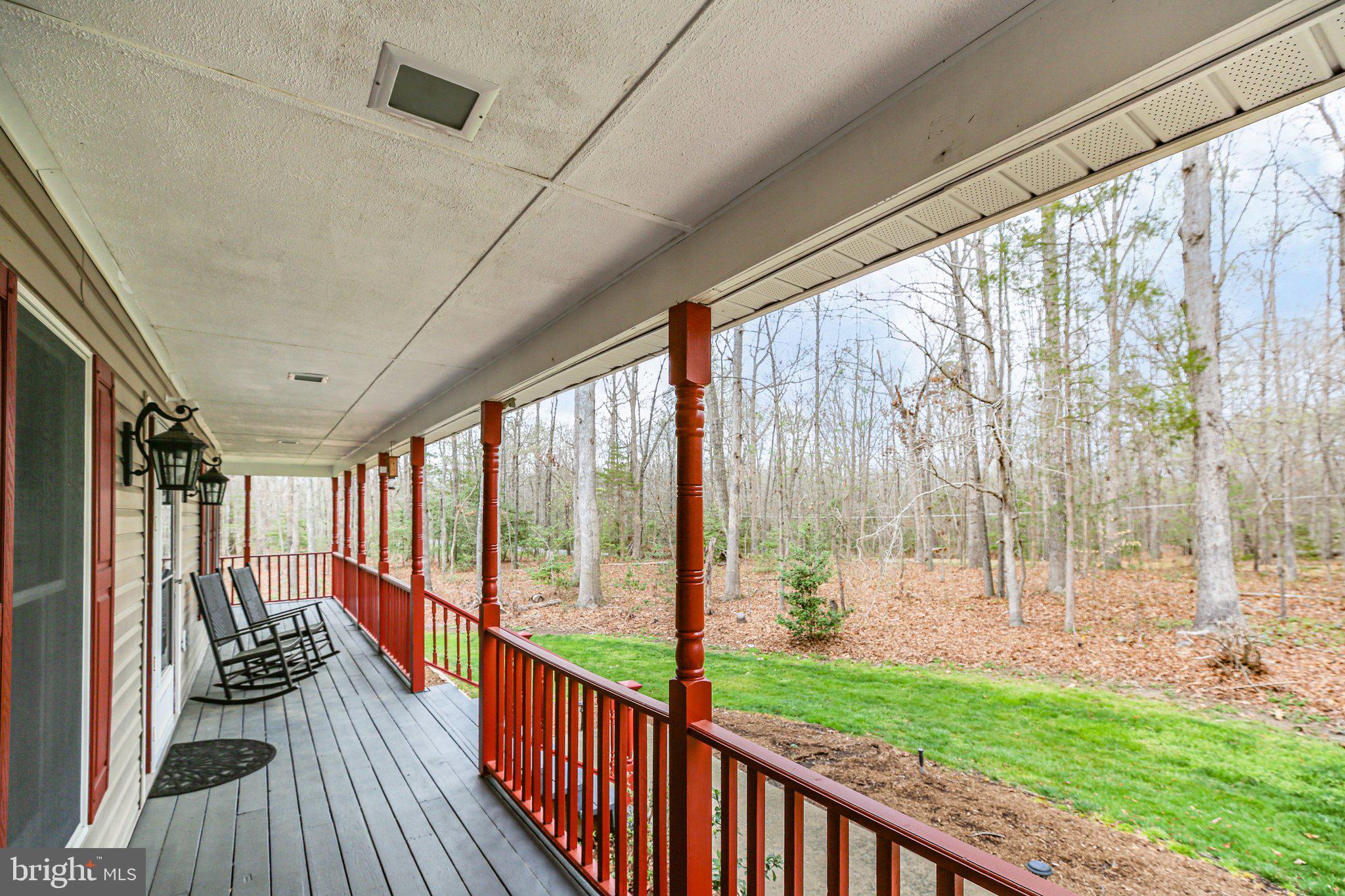 13301 Golden Oaks Dr