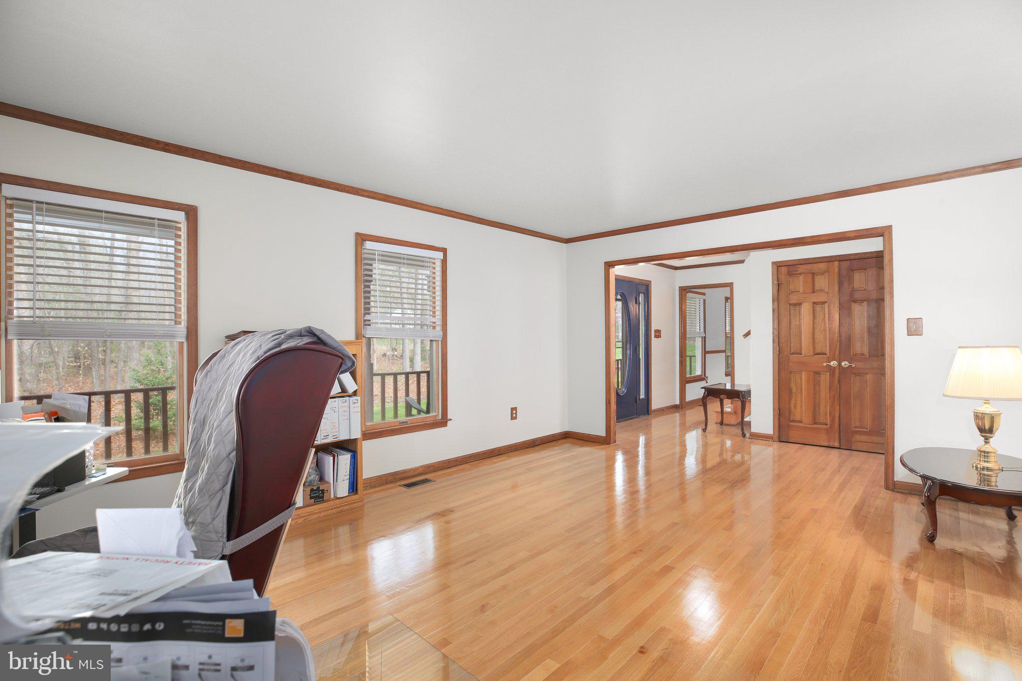 13301 Golden Oaks Dr