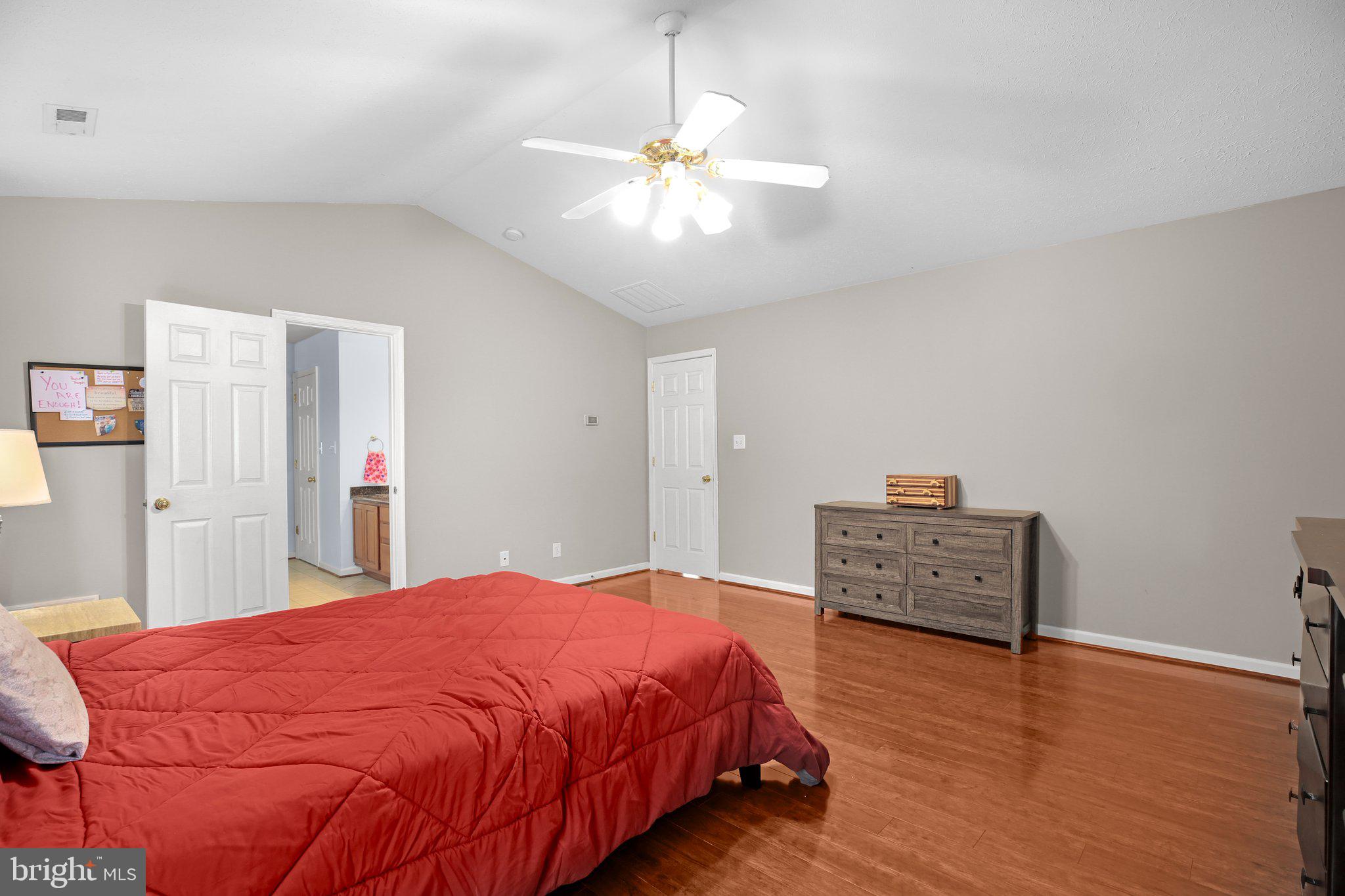 12004 Kingswood Blvd