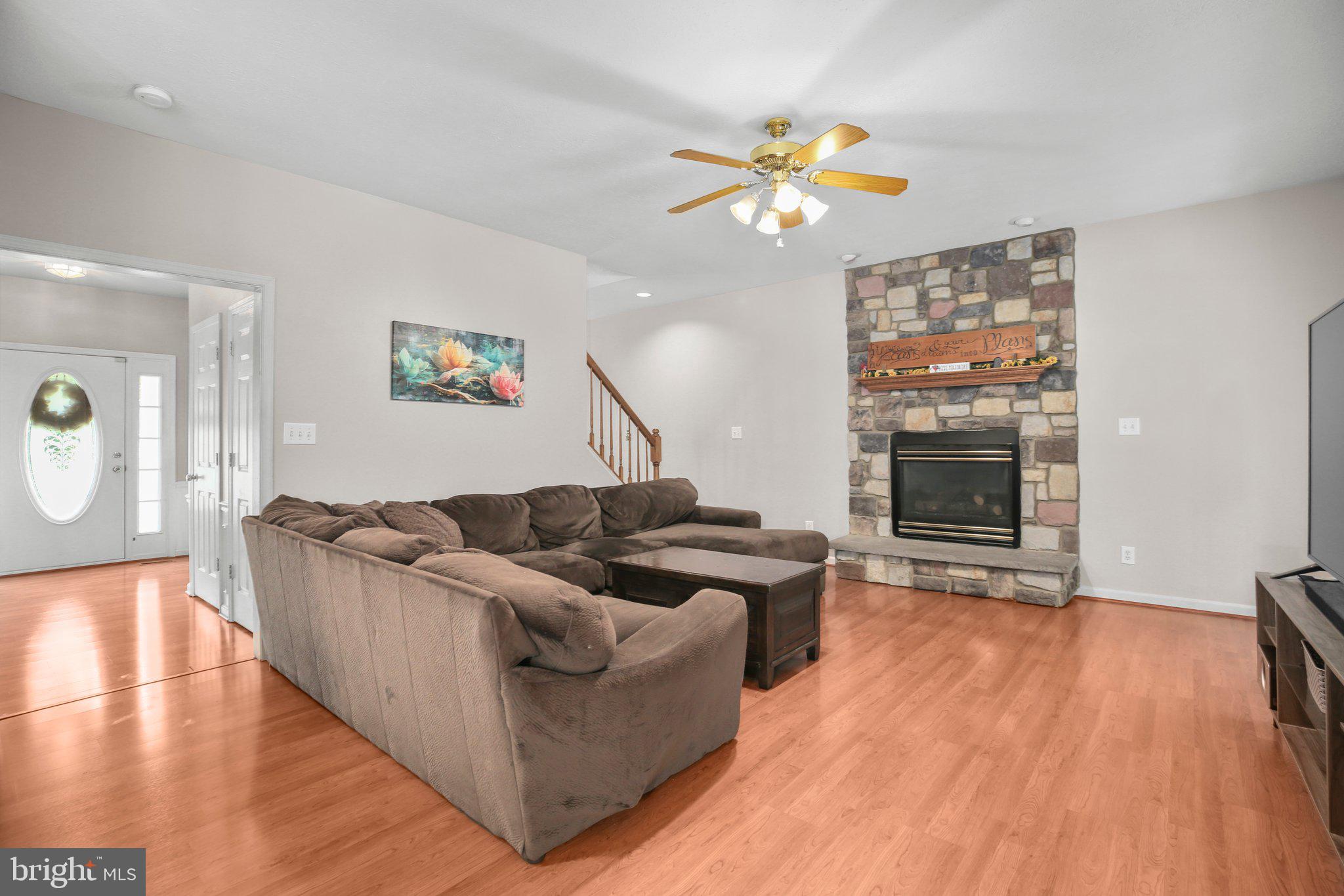 12004 Kingswood Blvd