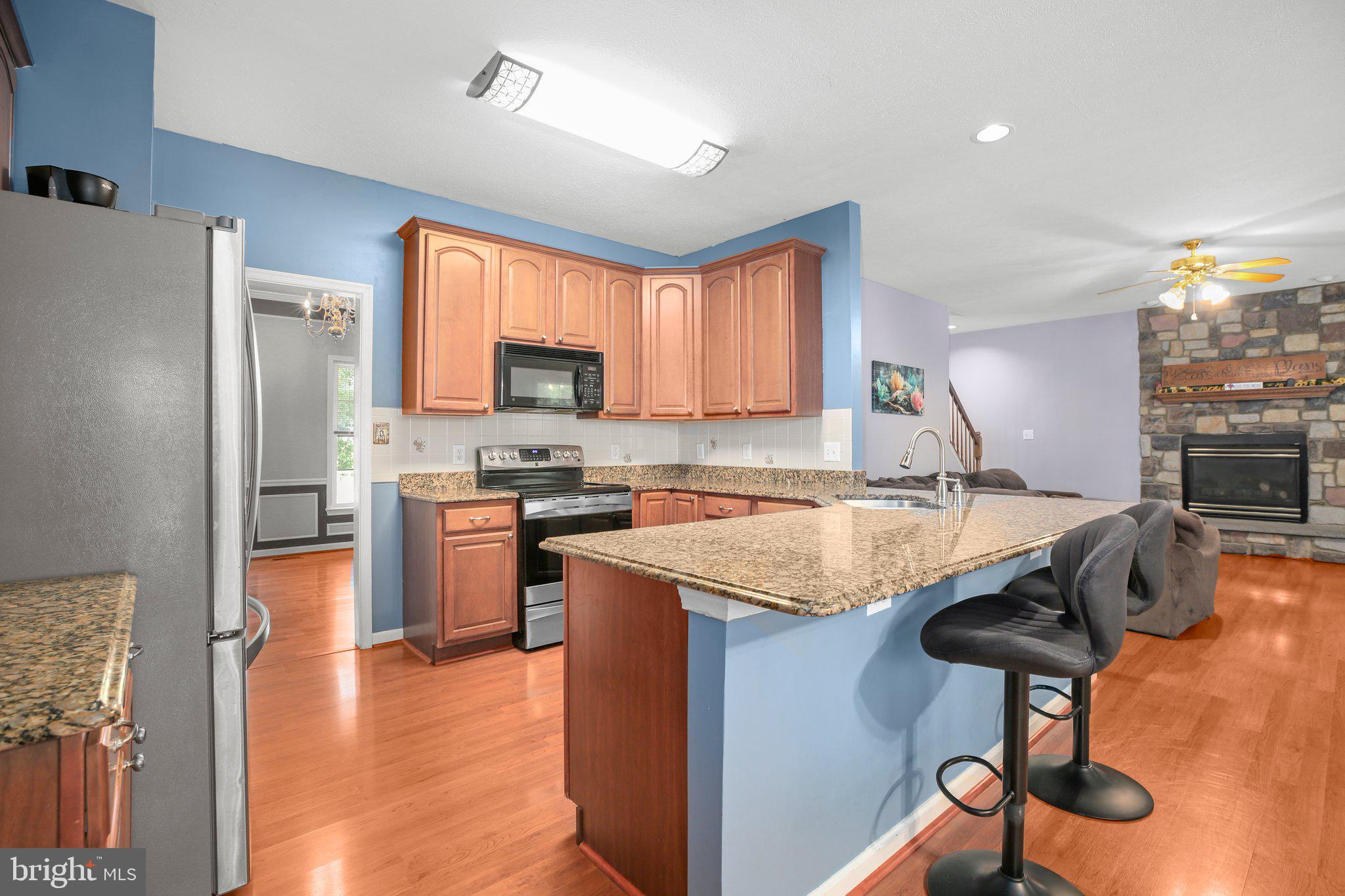 12004 Kingswood Blvd