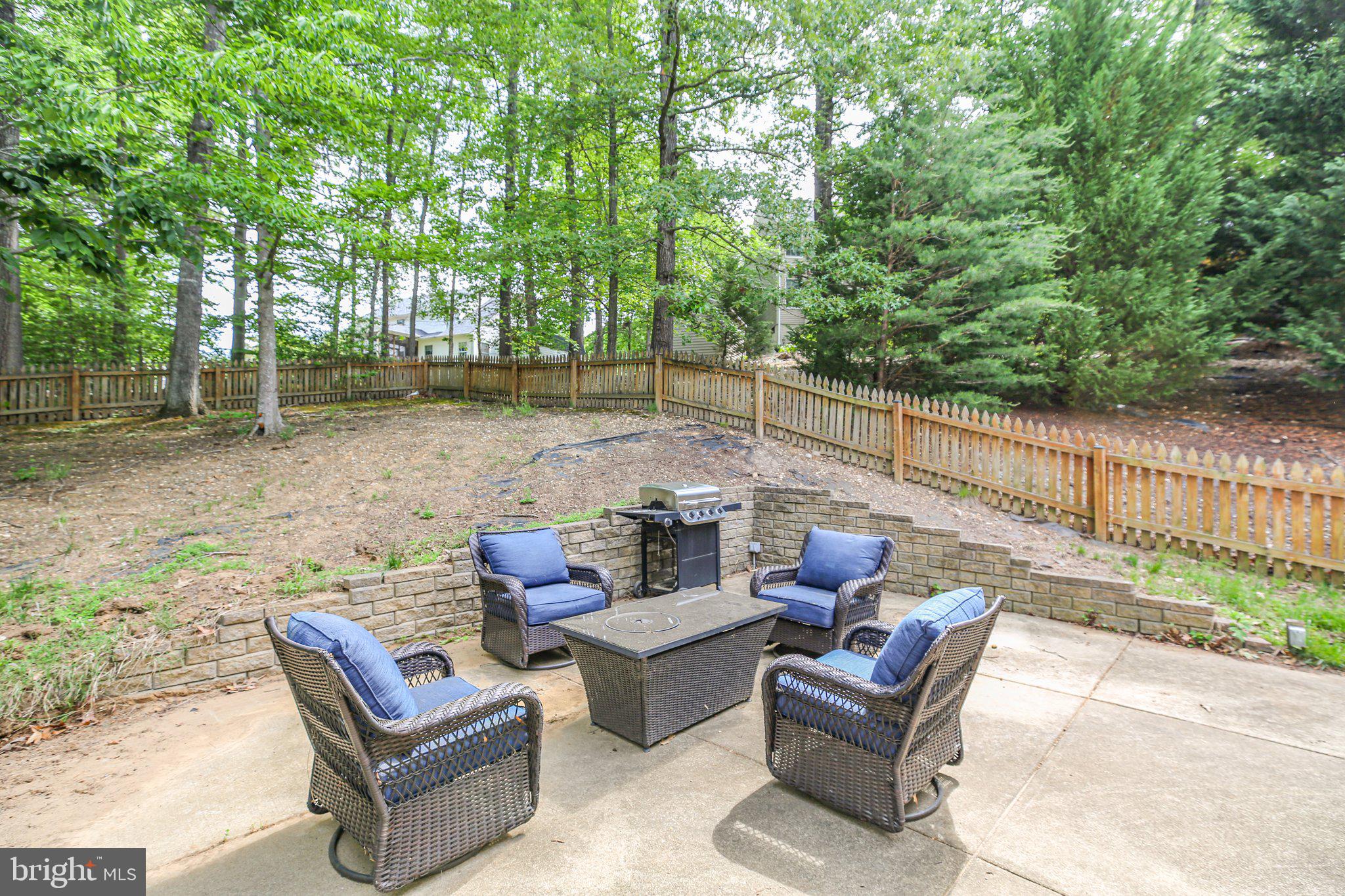 12004 Kingswood Blvd