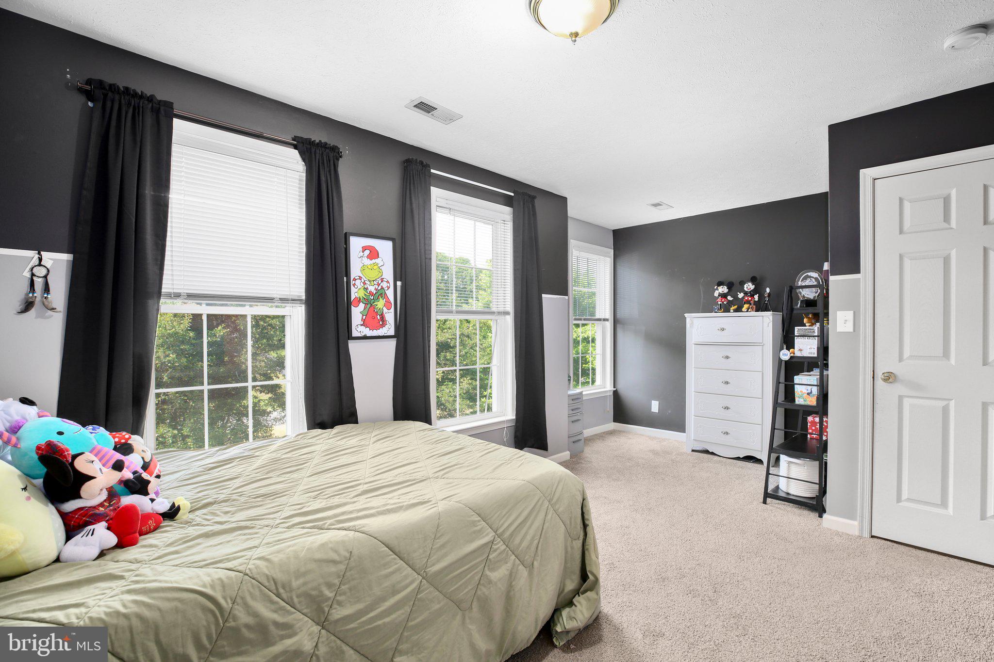 12004 Kingswood Blvd