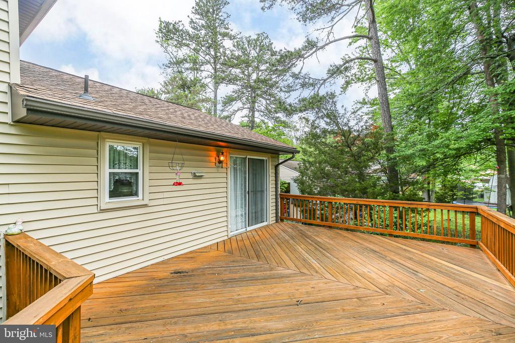 19 Yosemite Ln