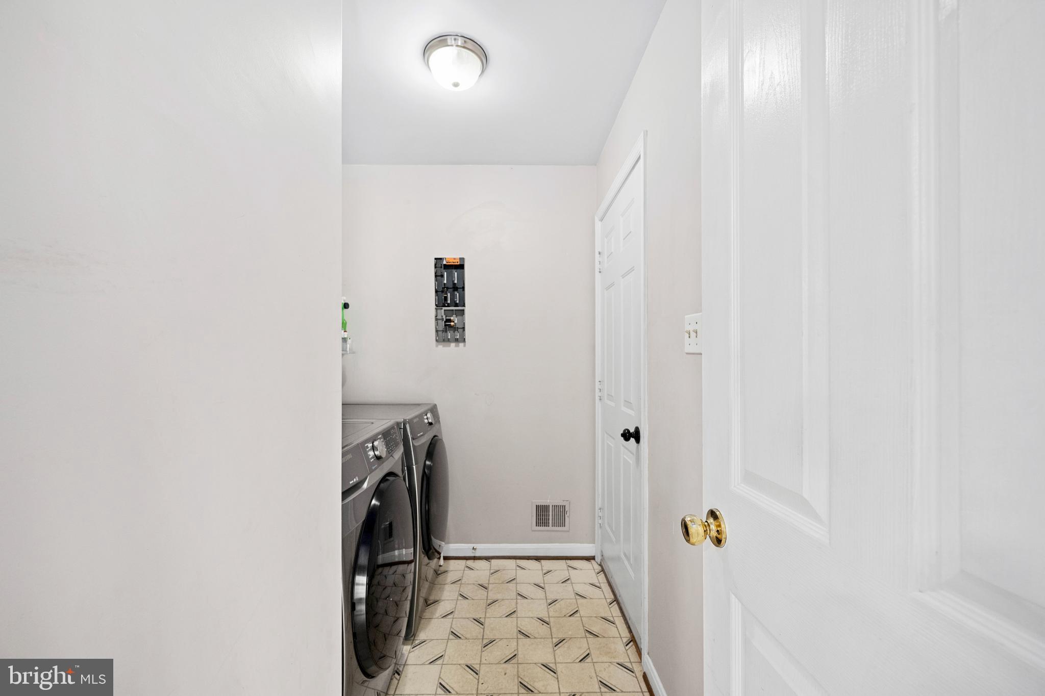 13507 FOX CHASE LANE