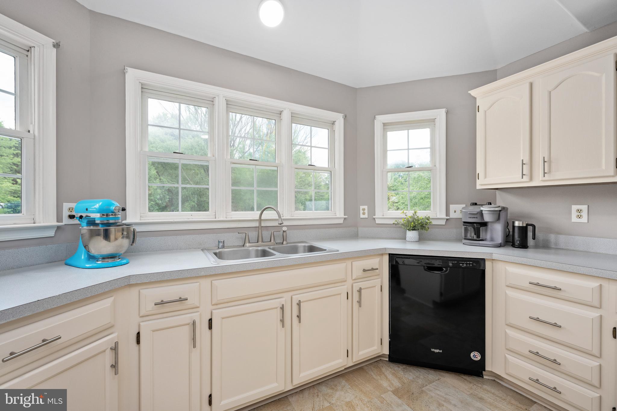 13507 FOX CHASE LANE