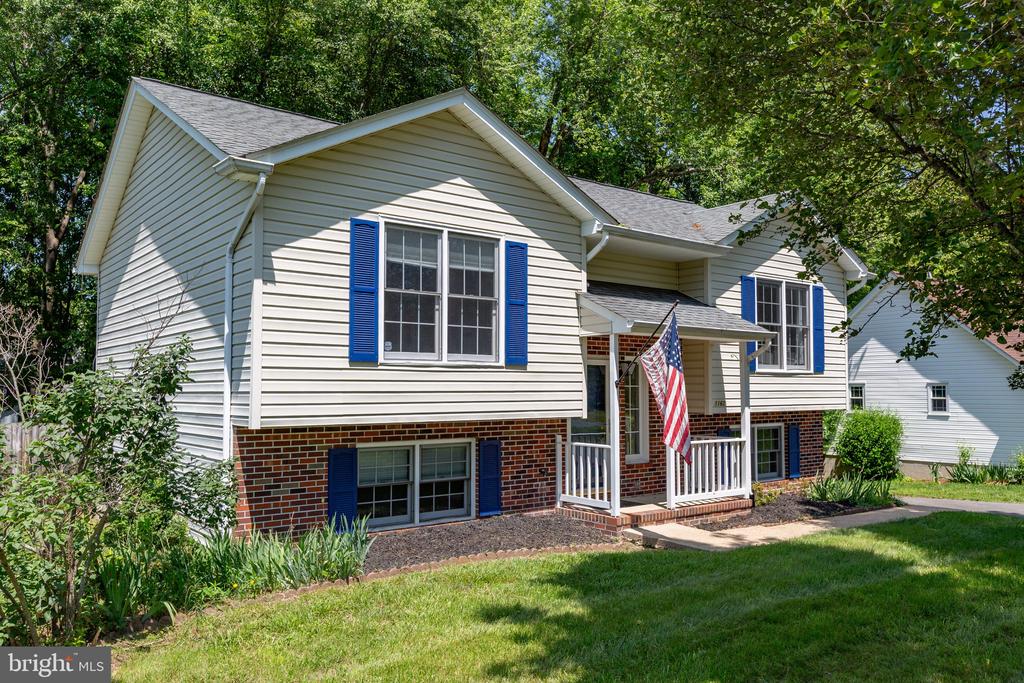 11608 Brian Dr