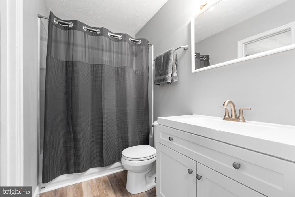 11608 Brian Dr