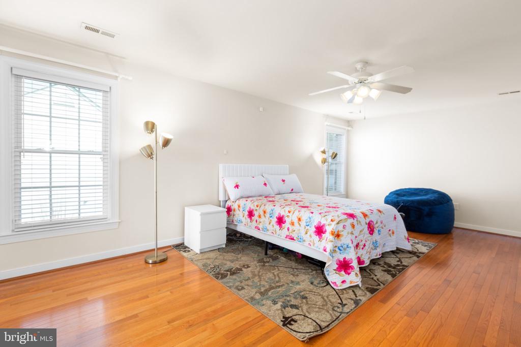 10707 Tricia Pl
