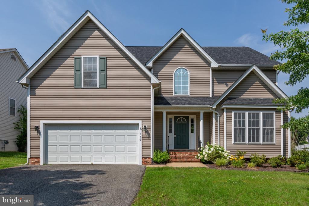 10707 Tricia Pl