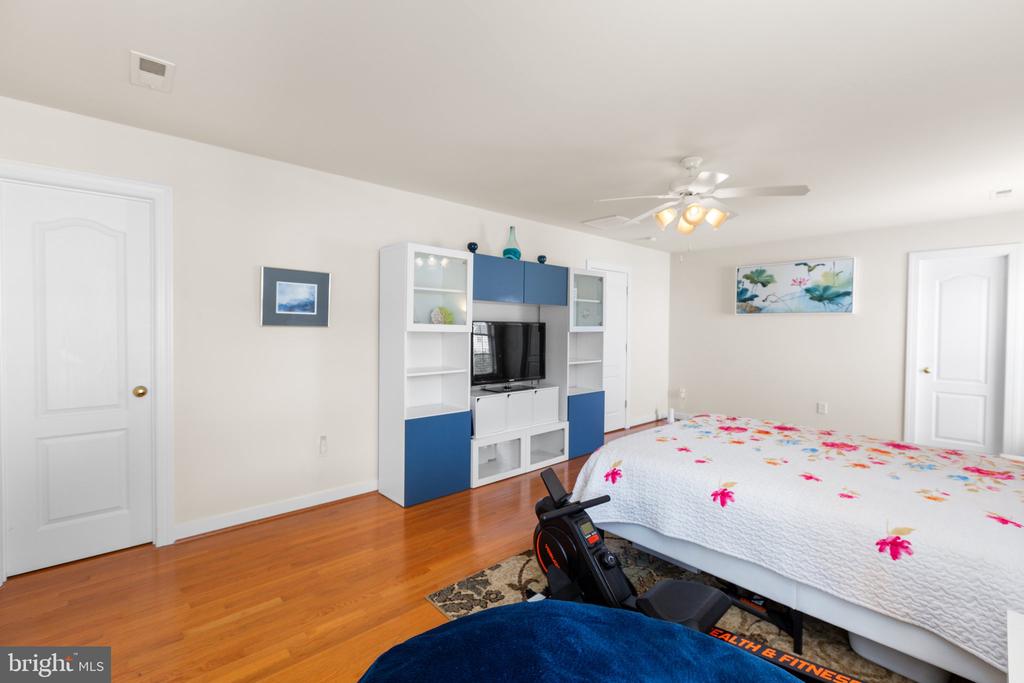 10707 Tricia Pl