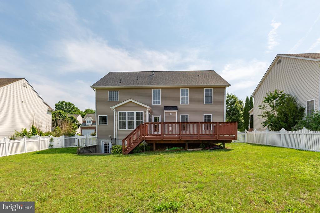 10707 Tricia Pl