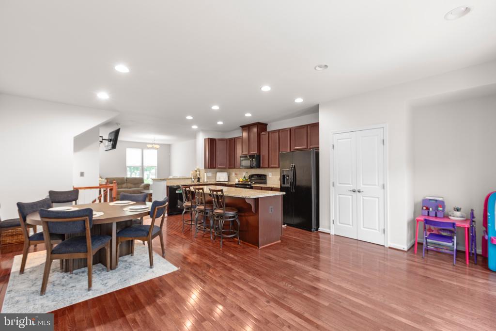 4556 Alliance Way