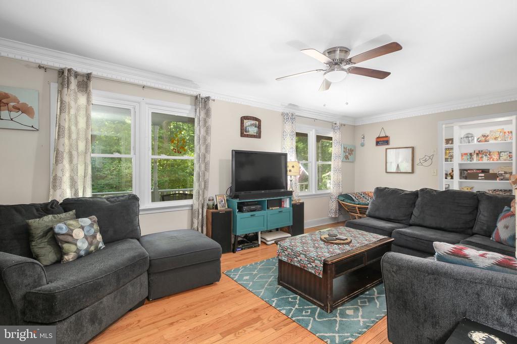12803 Lee Lake Dr