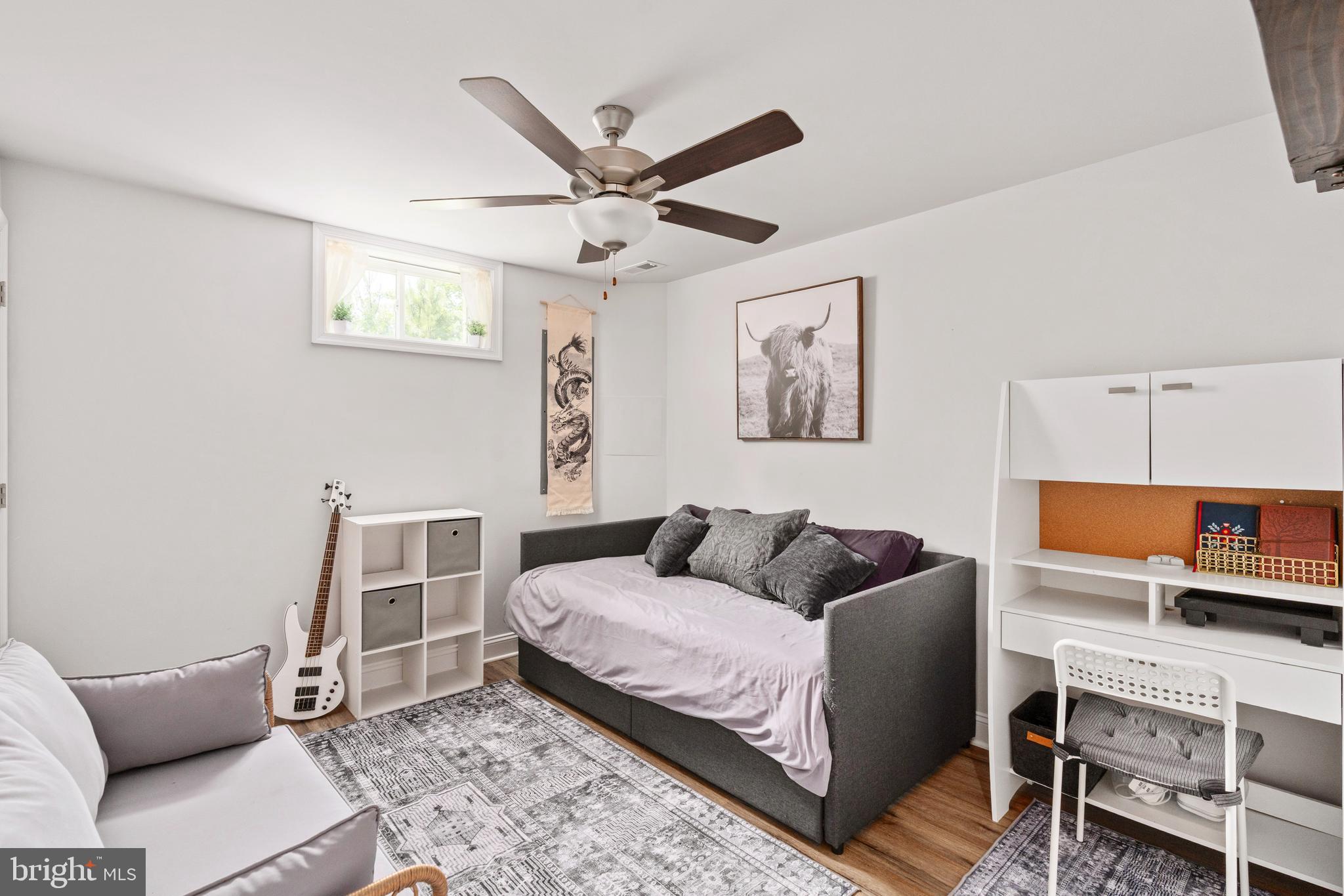 4909 DORCHESTER COURT