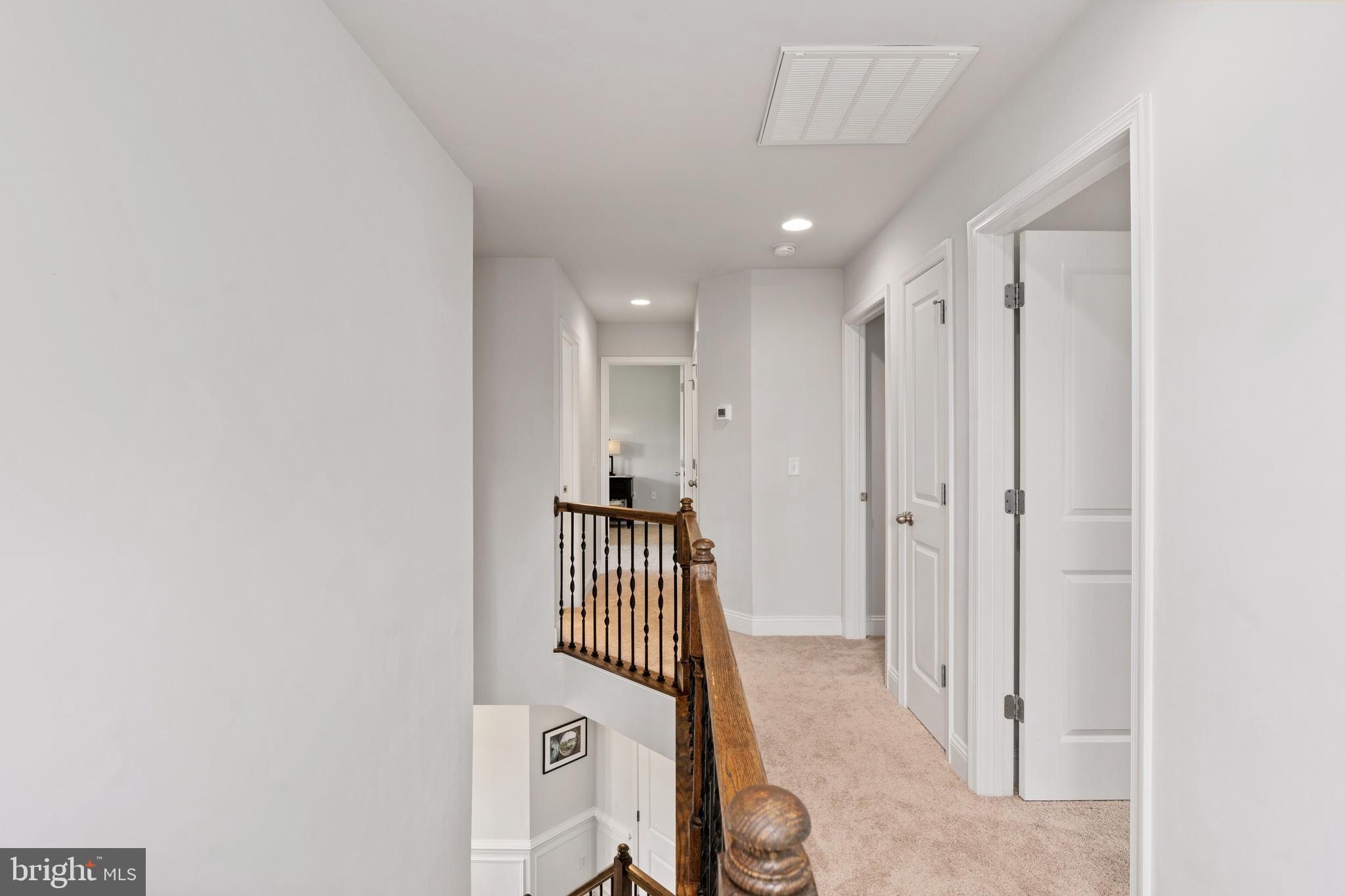 4909 DORCHESTER COURT