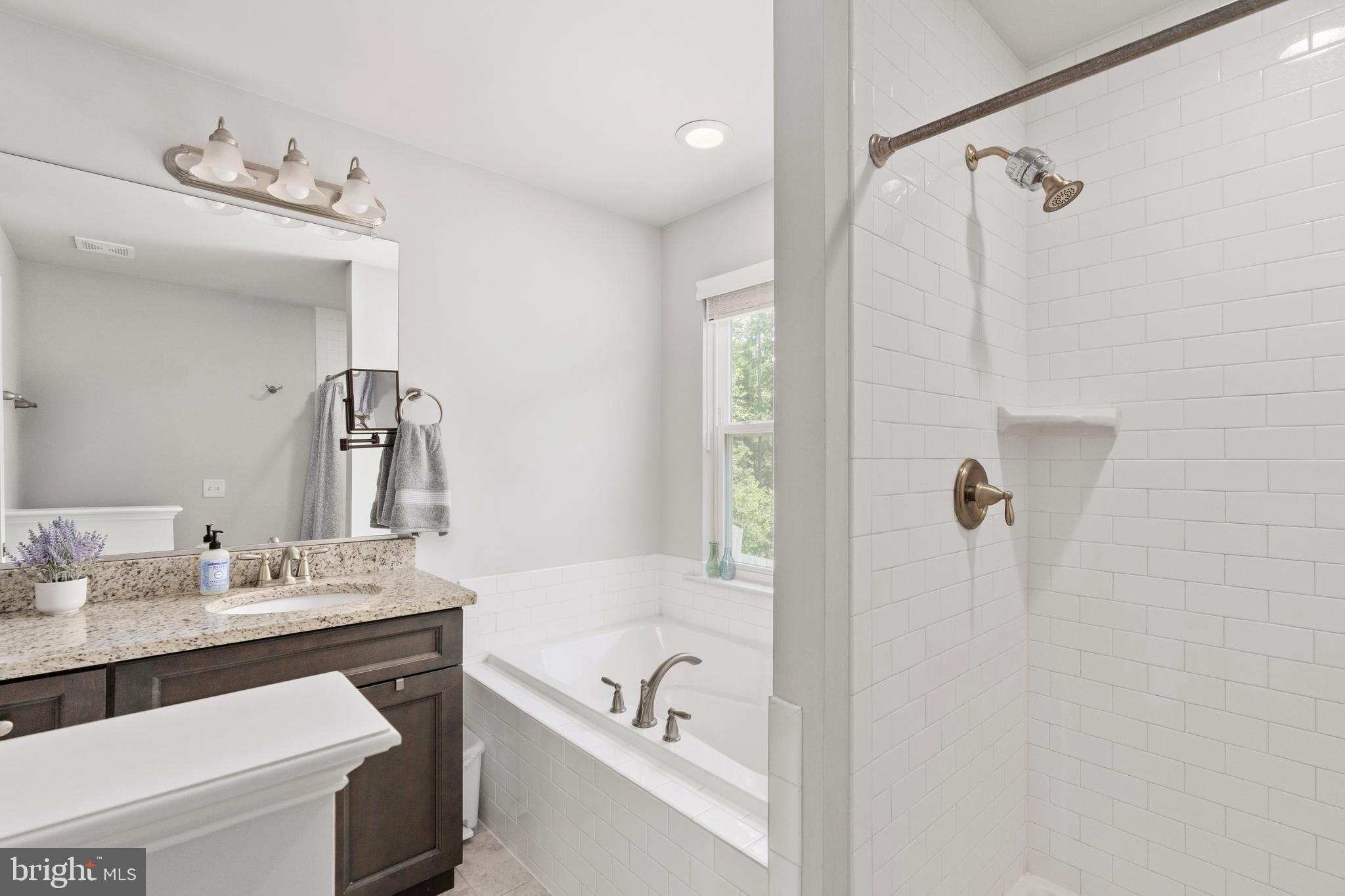 4909 DORCHESTER COURT