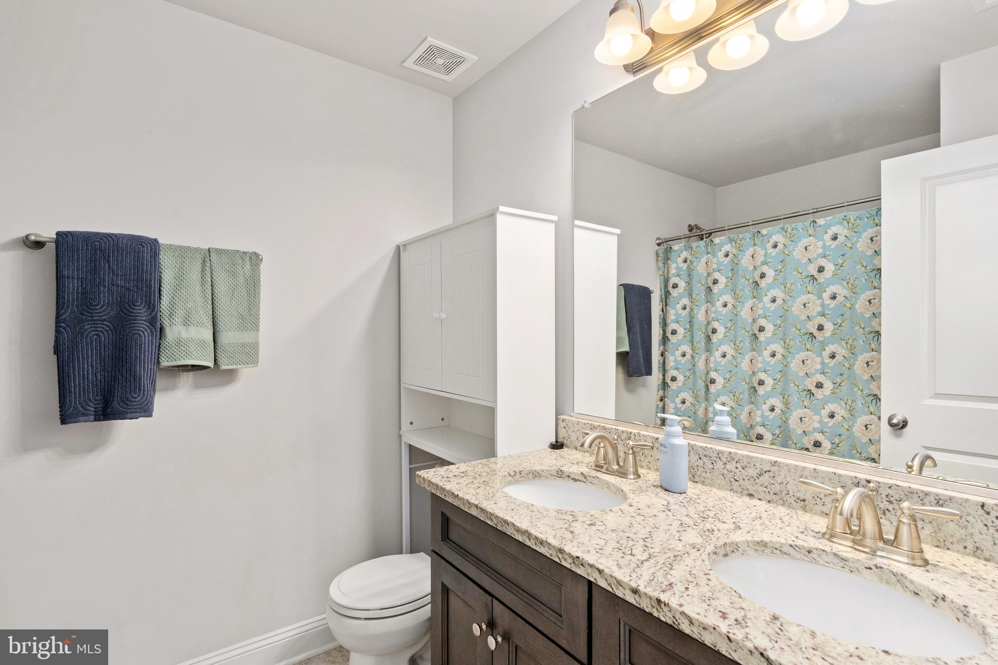 4909 DORCHESTER COURT