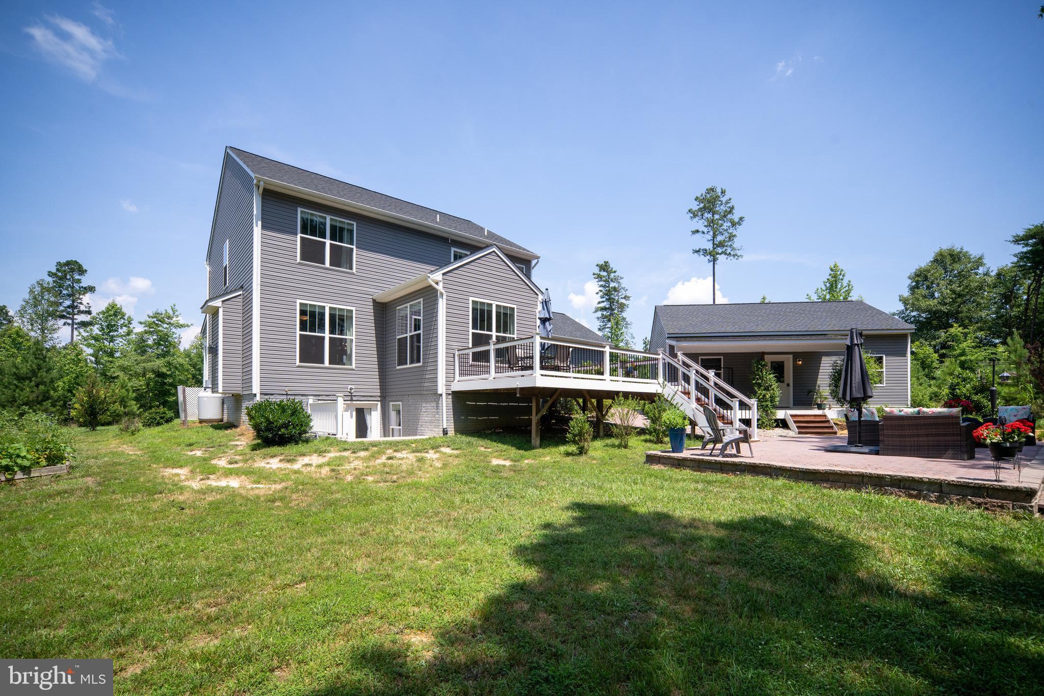 4909 DORCHESTER COURT