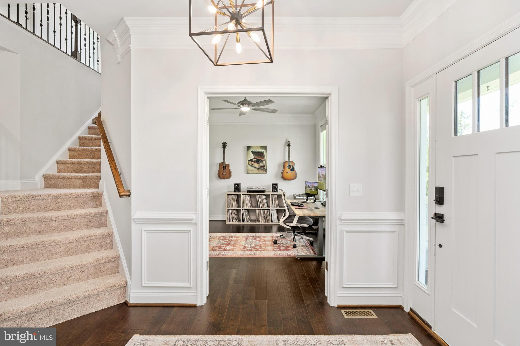 4909 DORCHESTER COURT