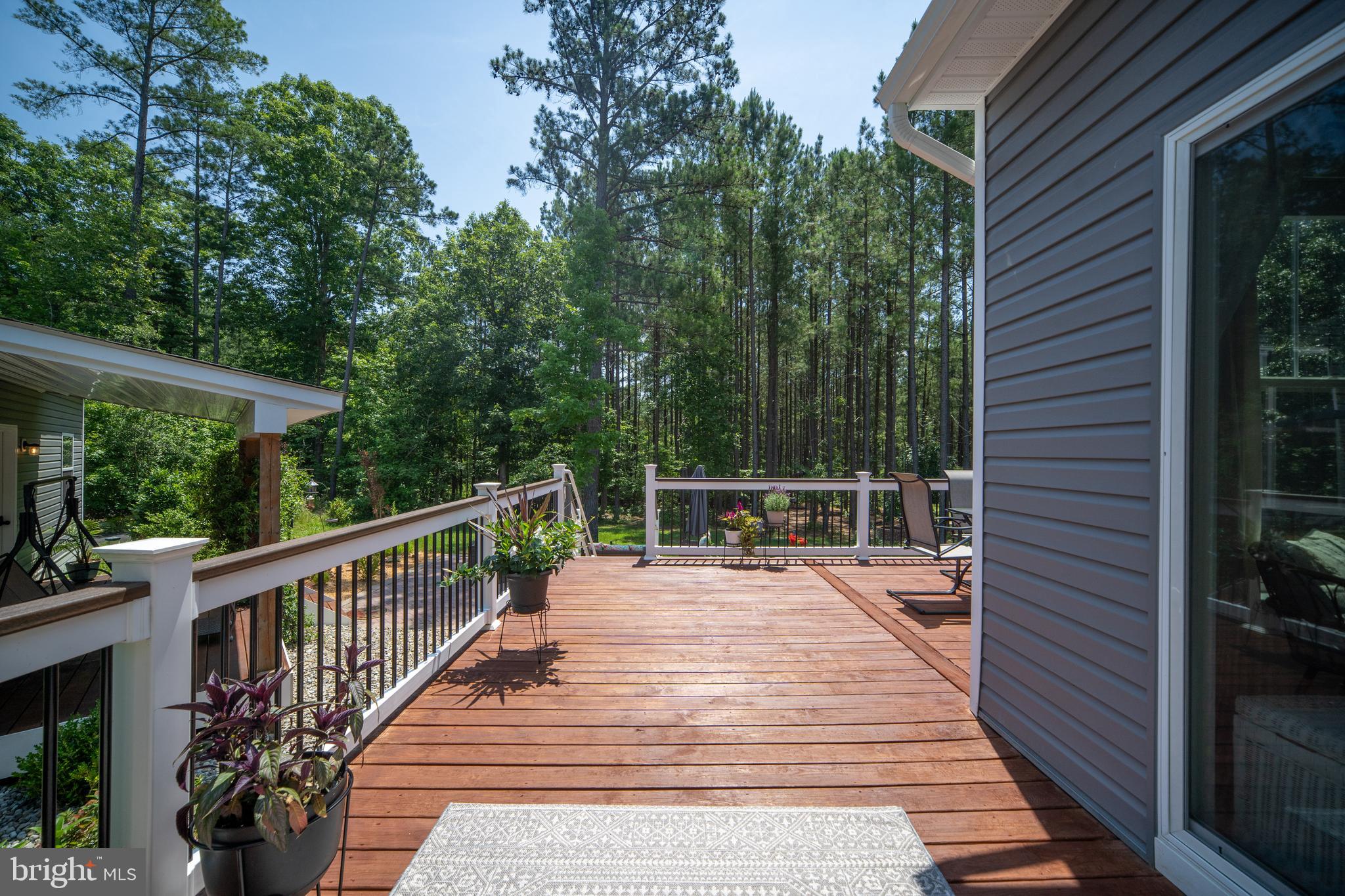 4909 DORCHESTER COURT