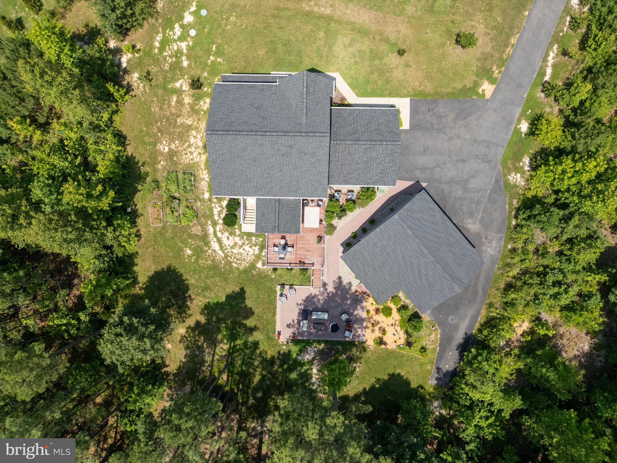 4909 DORCHESTER COURT