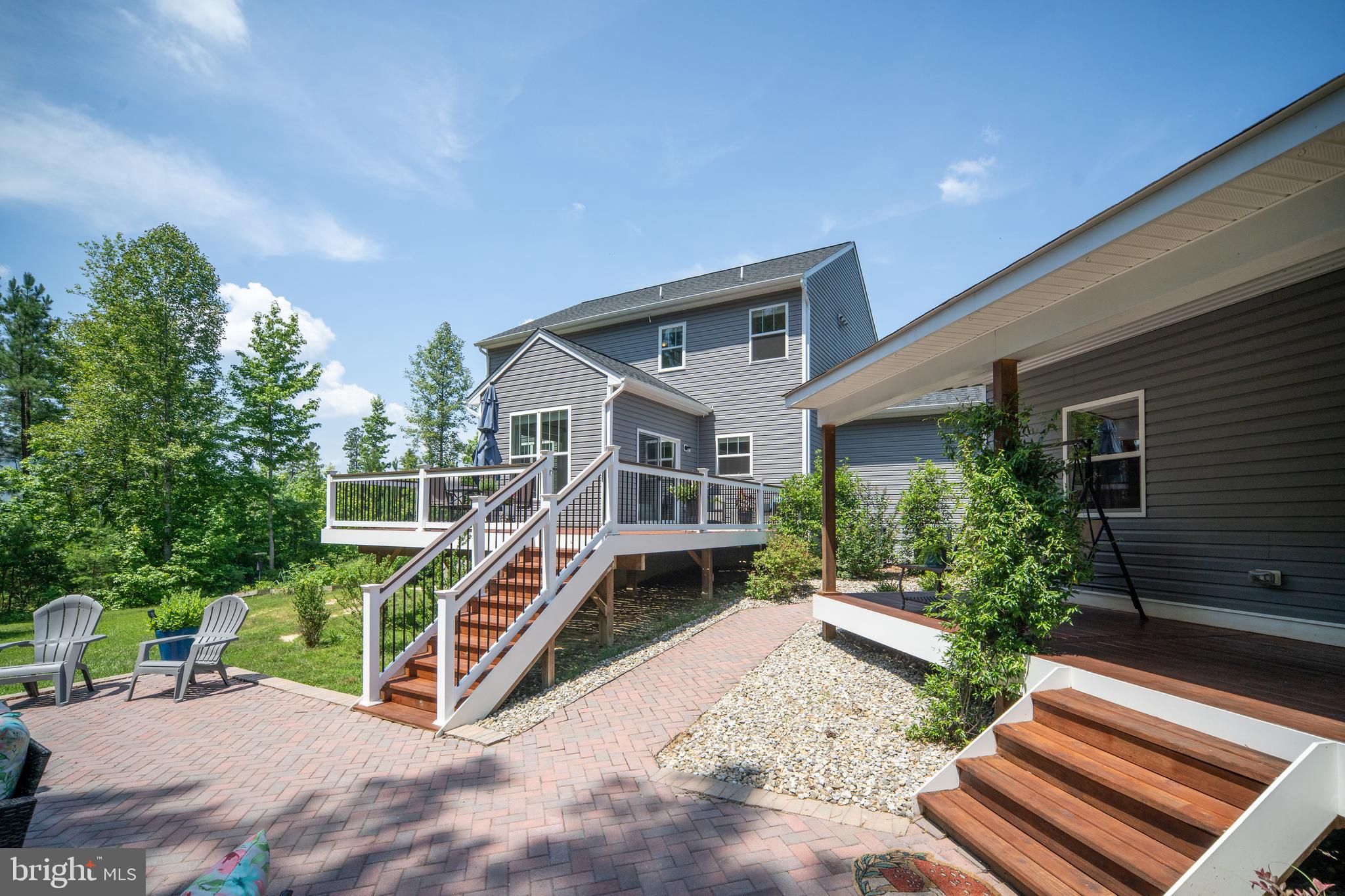 4909 DORCHESTER COURT