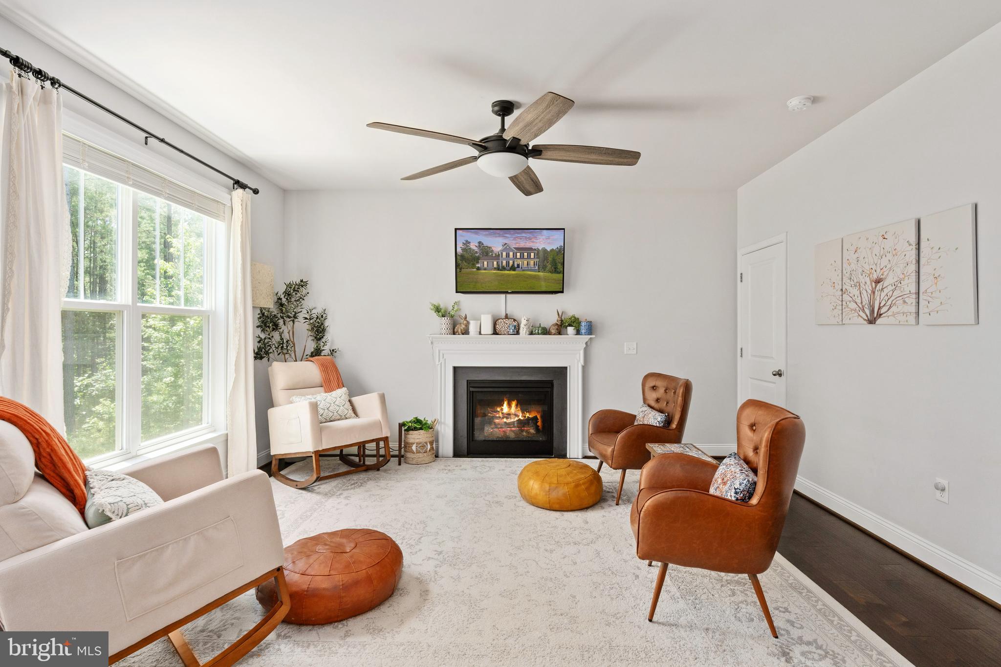 4909 DORCHESTER COURT