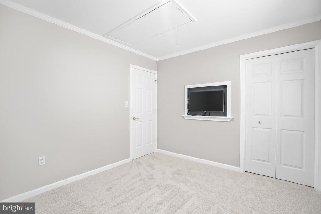 10615 Holleybrooke Dr