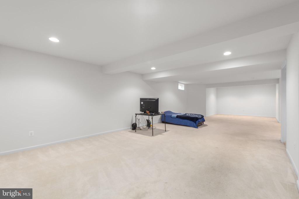9601 Hazelbrook Ct