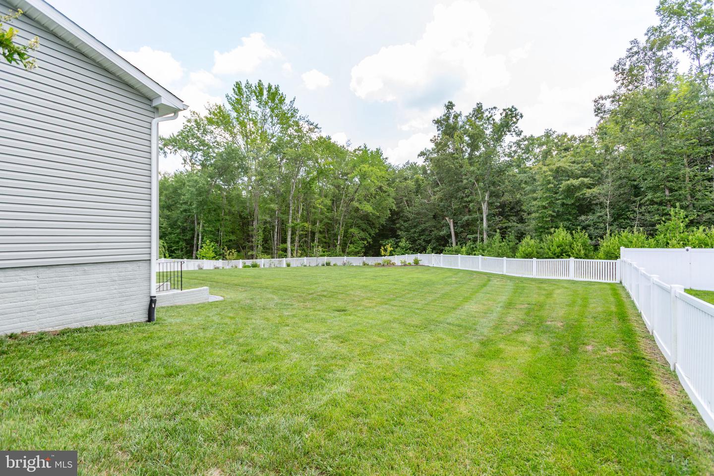 5008 Birch Leaf Cir