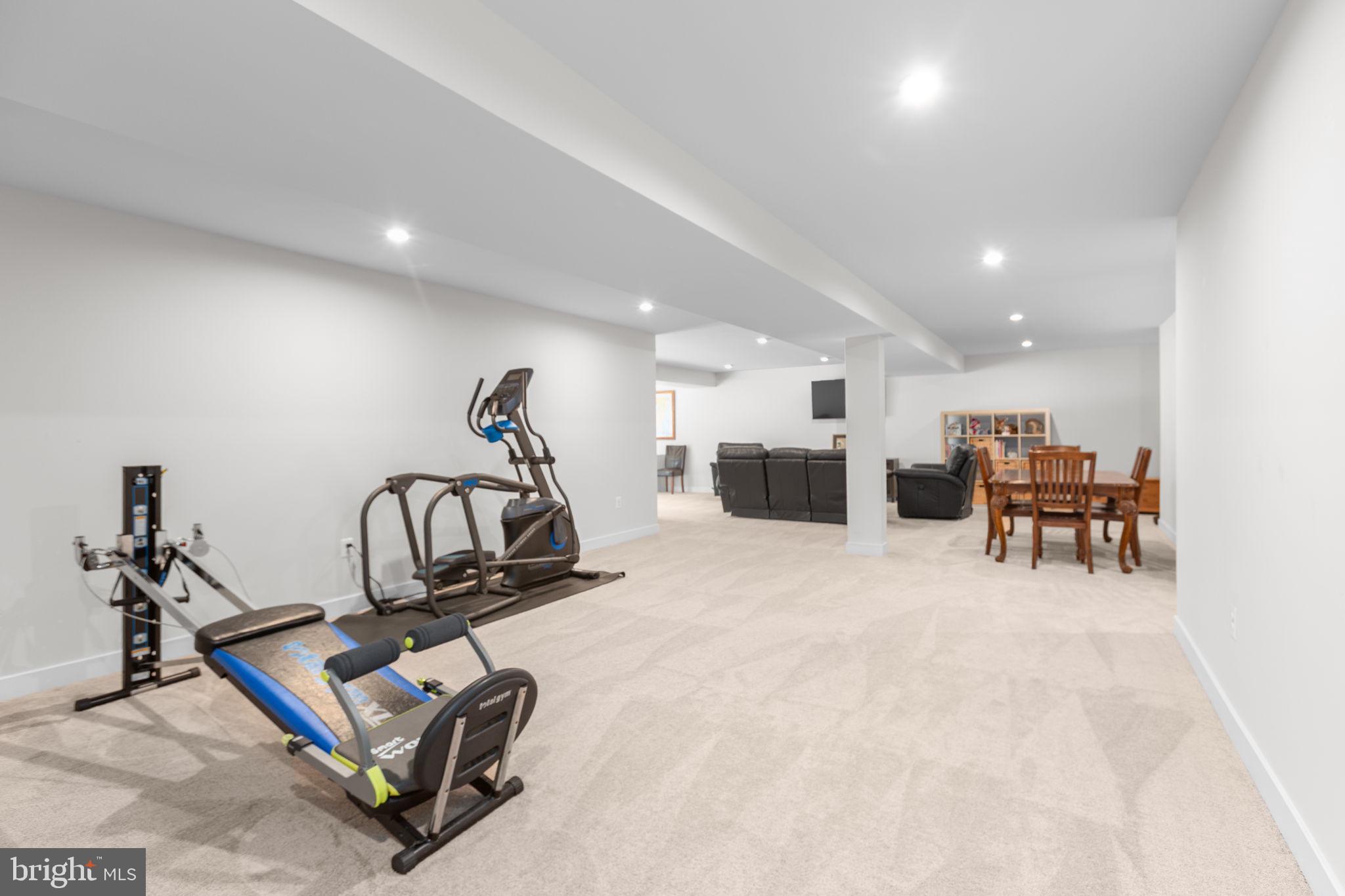 5008 Birch Leaf Cir