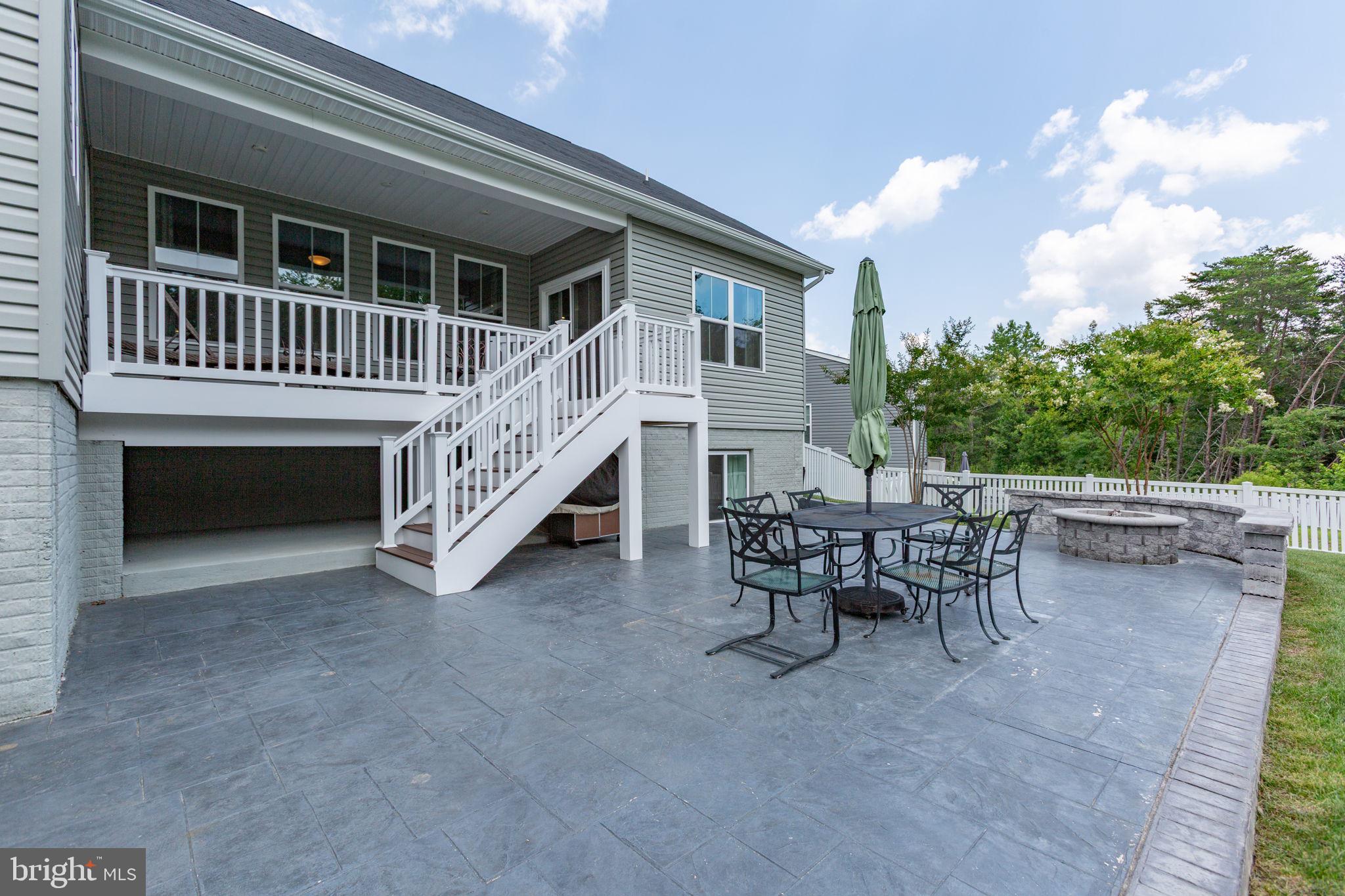 5008 Birch Leaf Cir