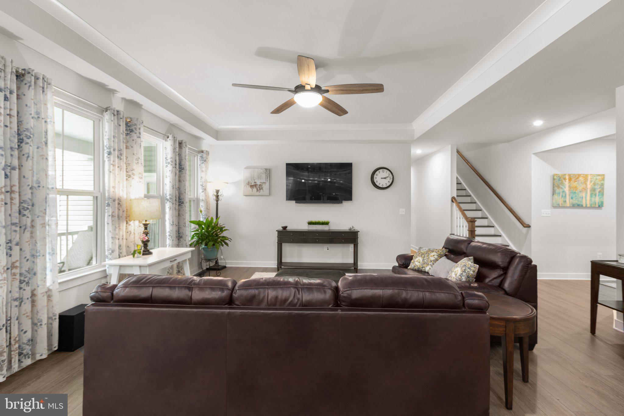 5008 Birch Leaf Cir