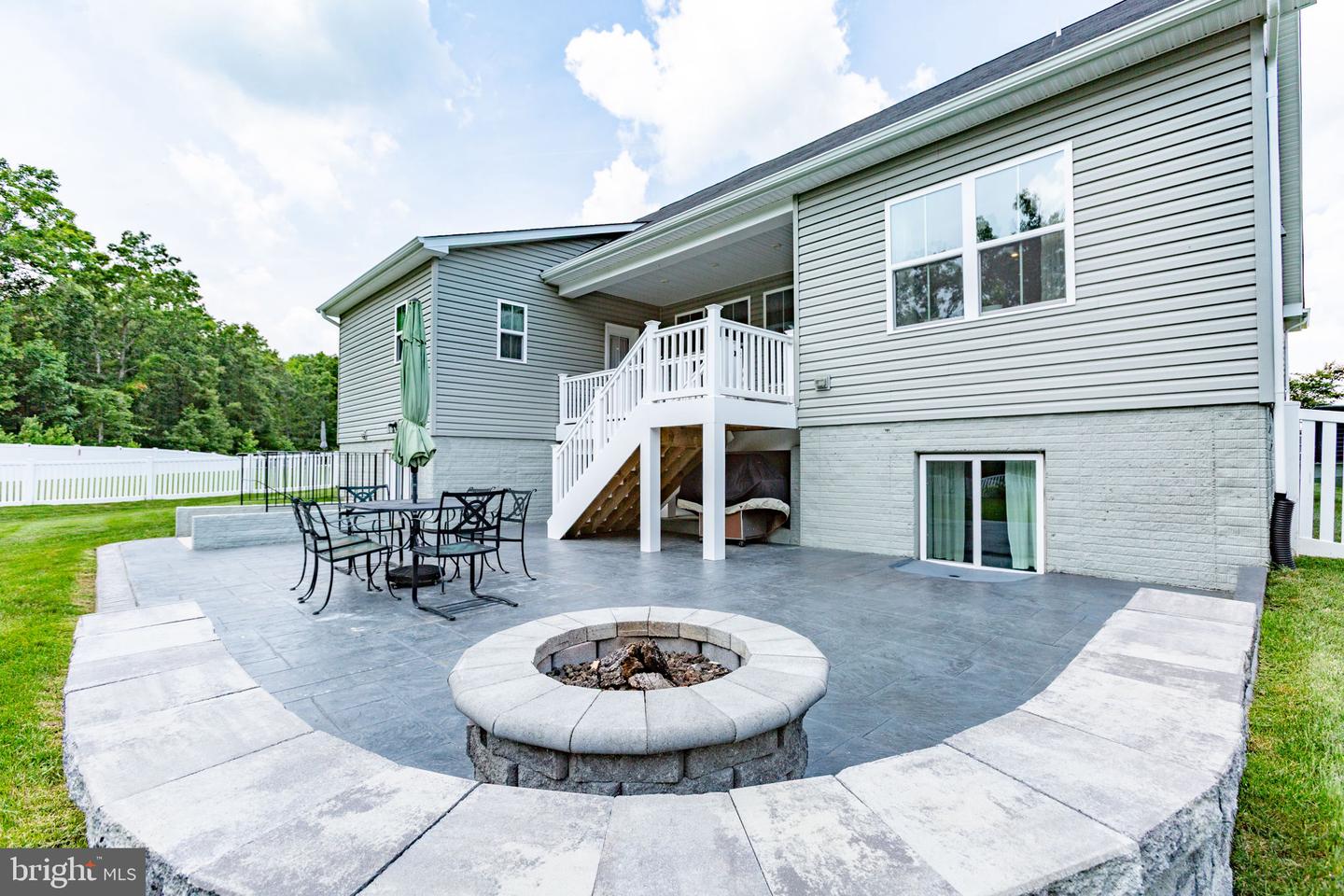 5008 Birch Leaf Cir